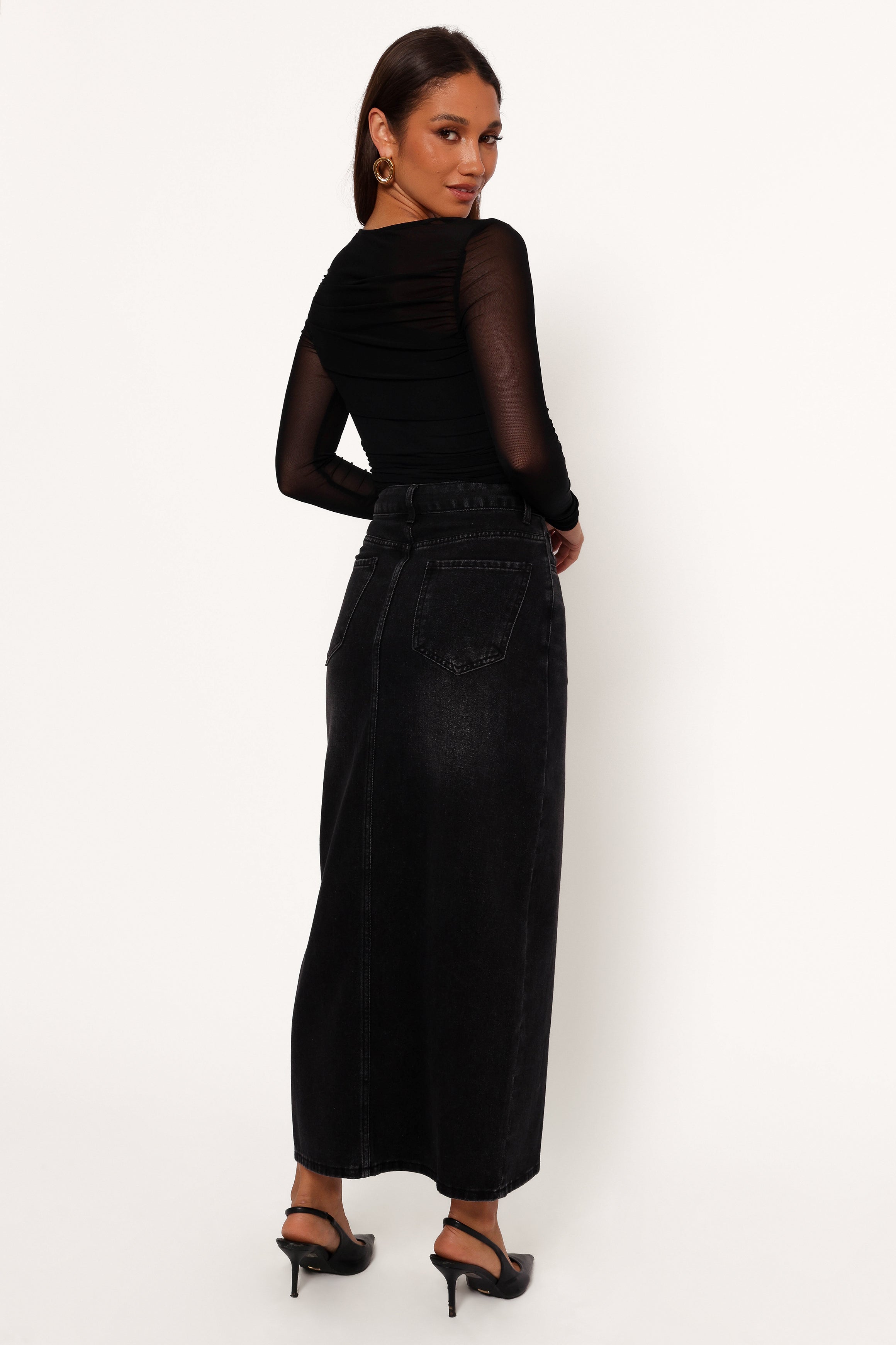 BOTTOMS Dana Denim Midi Skirt - Black Wash