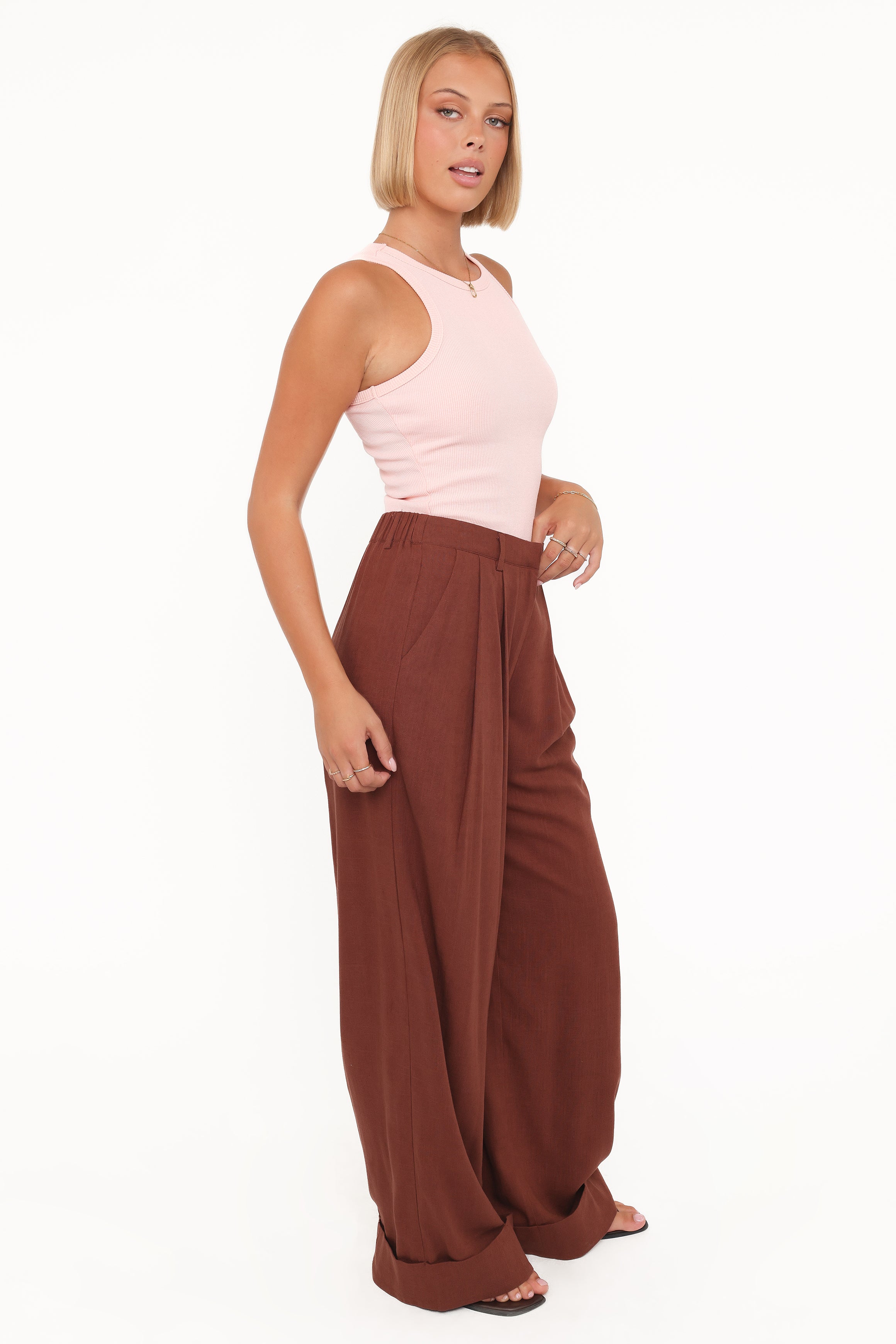 BOTTOMS Elinor Cuffed Linen Pant - Brown