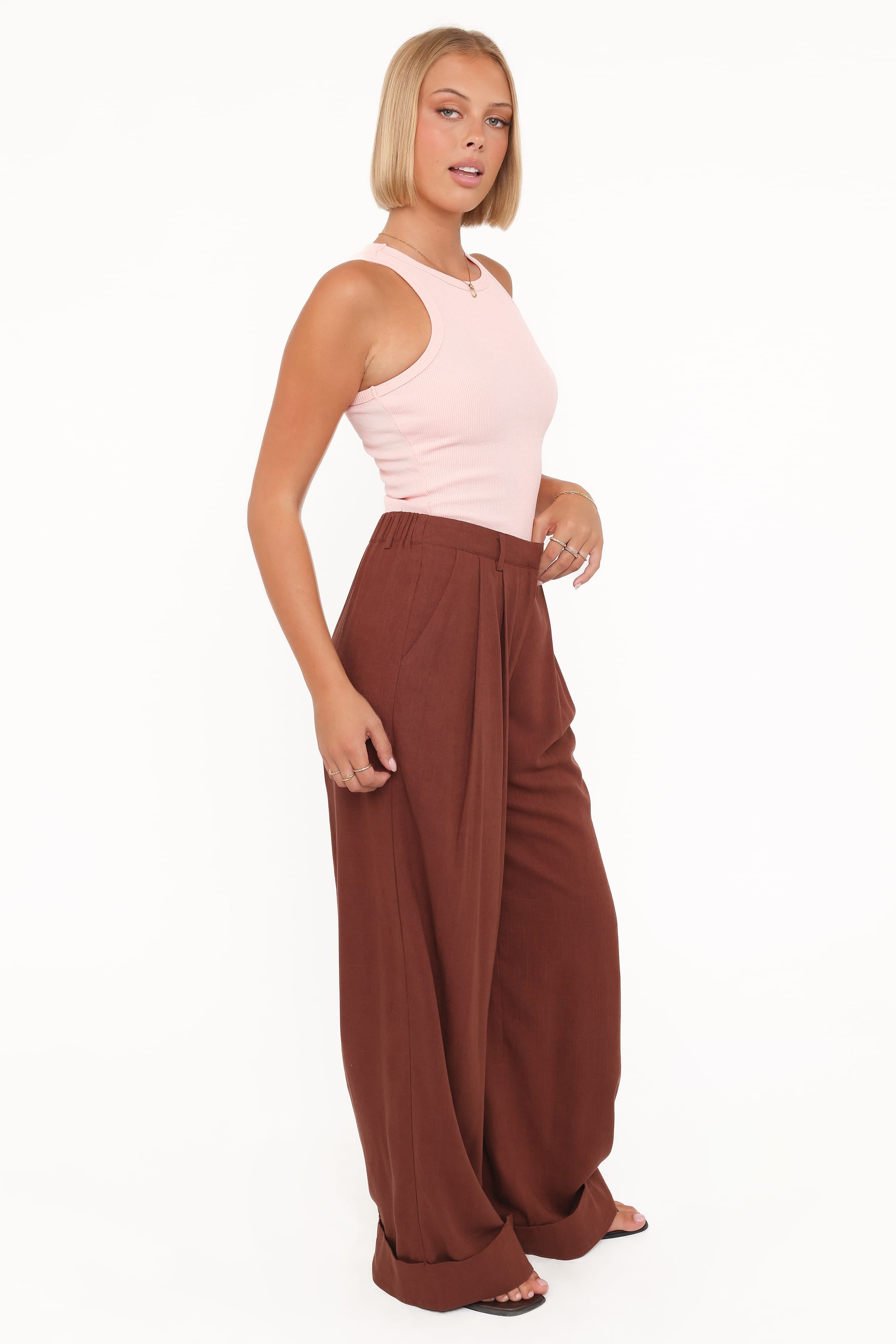 BOTTOMS Elinor Cuffed Linen Pant - Brown