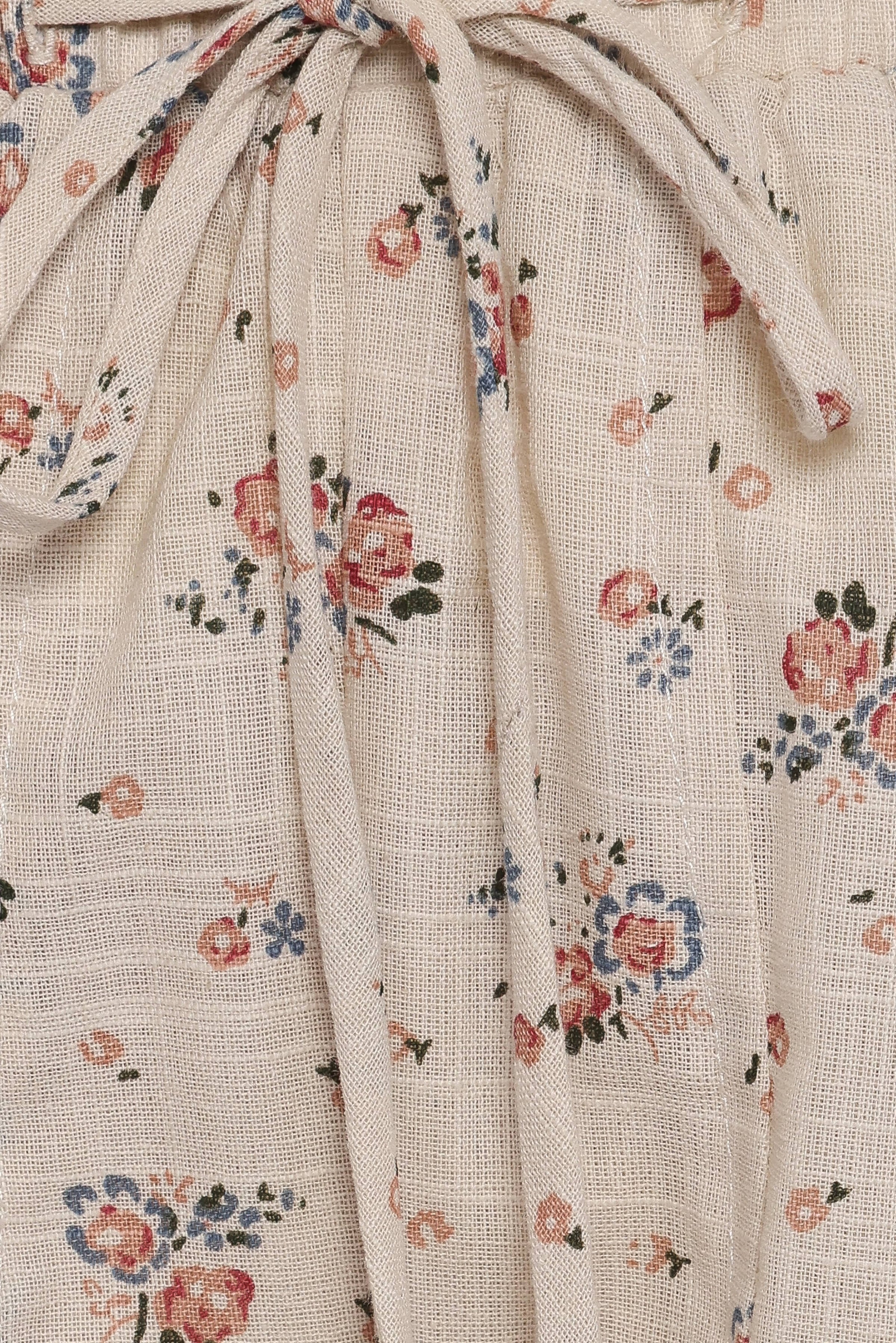 BOTTOMS Jean Scallop Short - Beige Floral