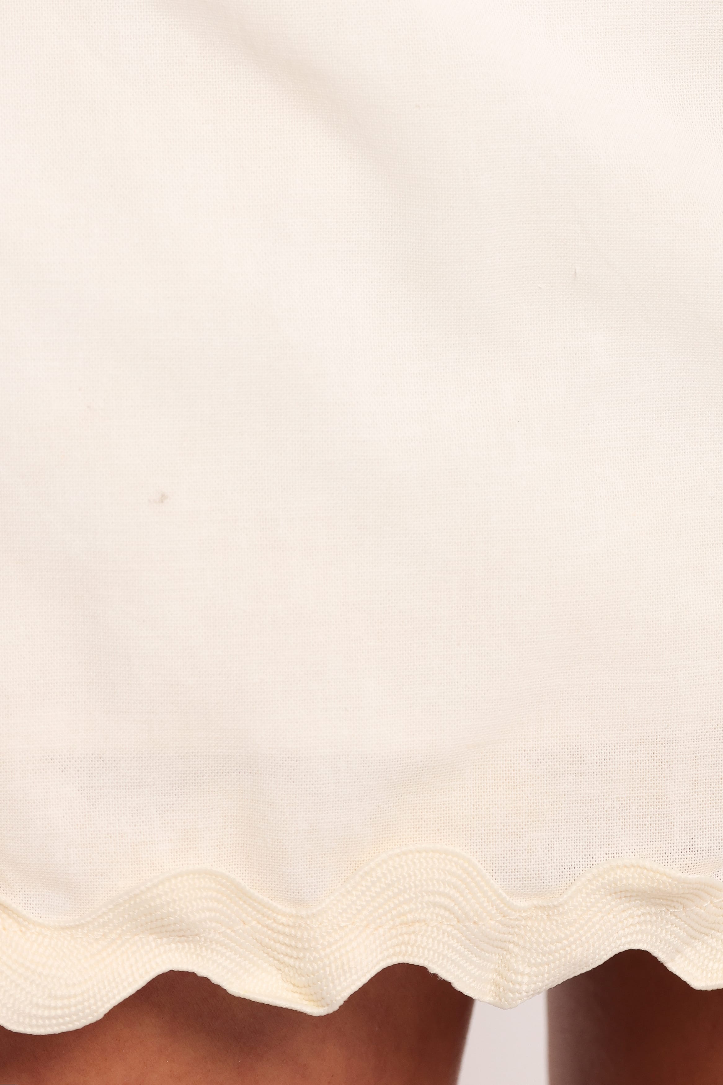 BOTTOMS Mollymook Skirt - White/Cream