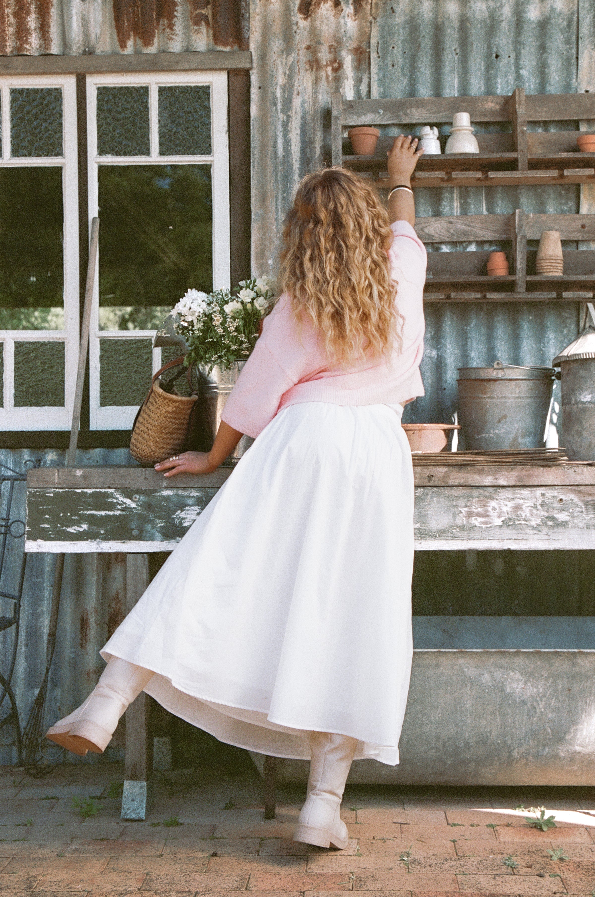 BOTTOMS Oakley Midi Skirt - White