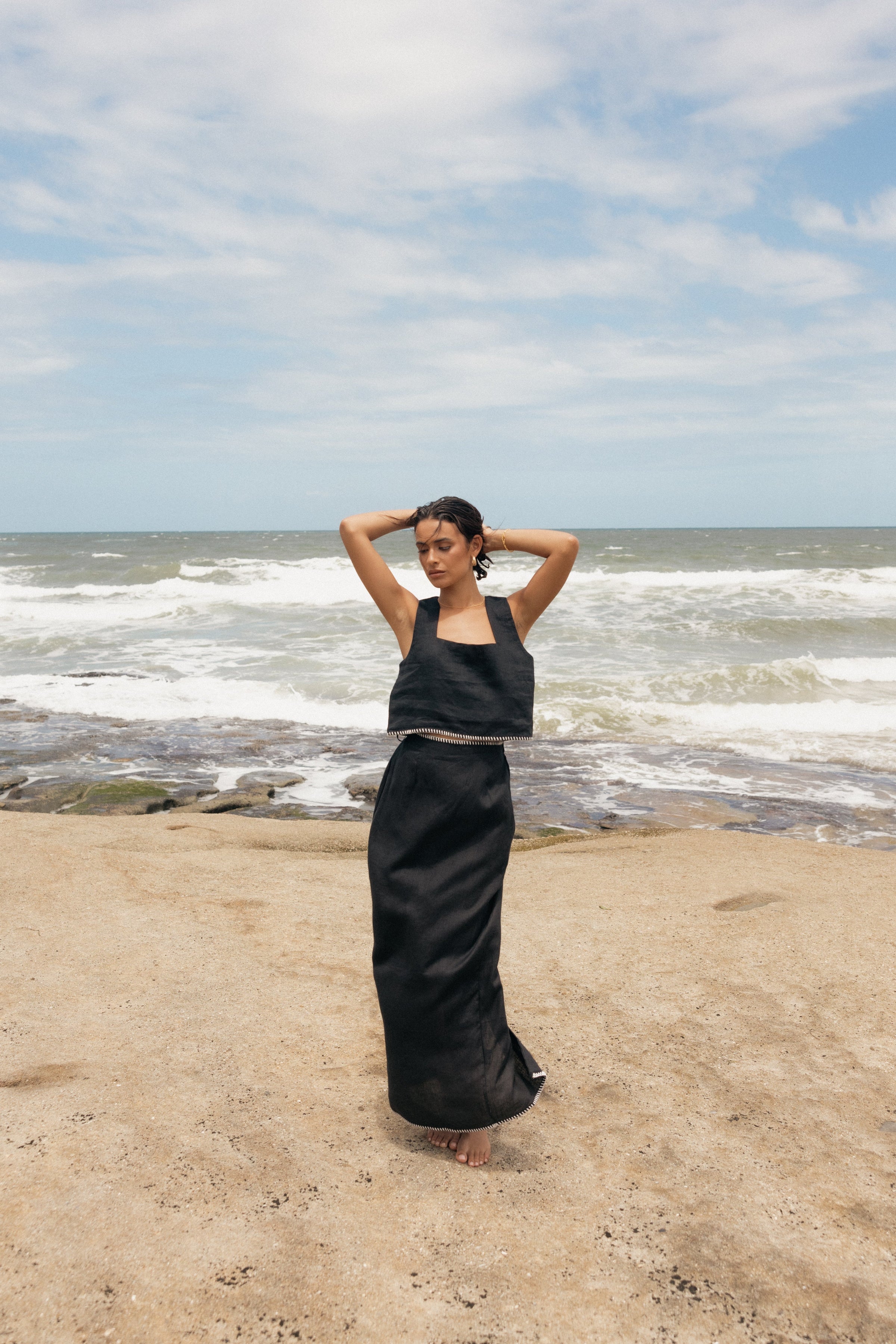 BOTTOMS @Odette Midi Skirt - Black (Hold for Sundial)