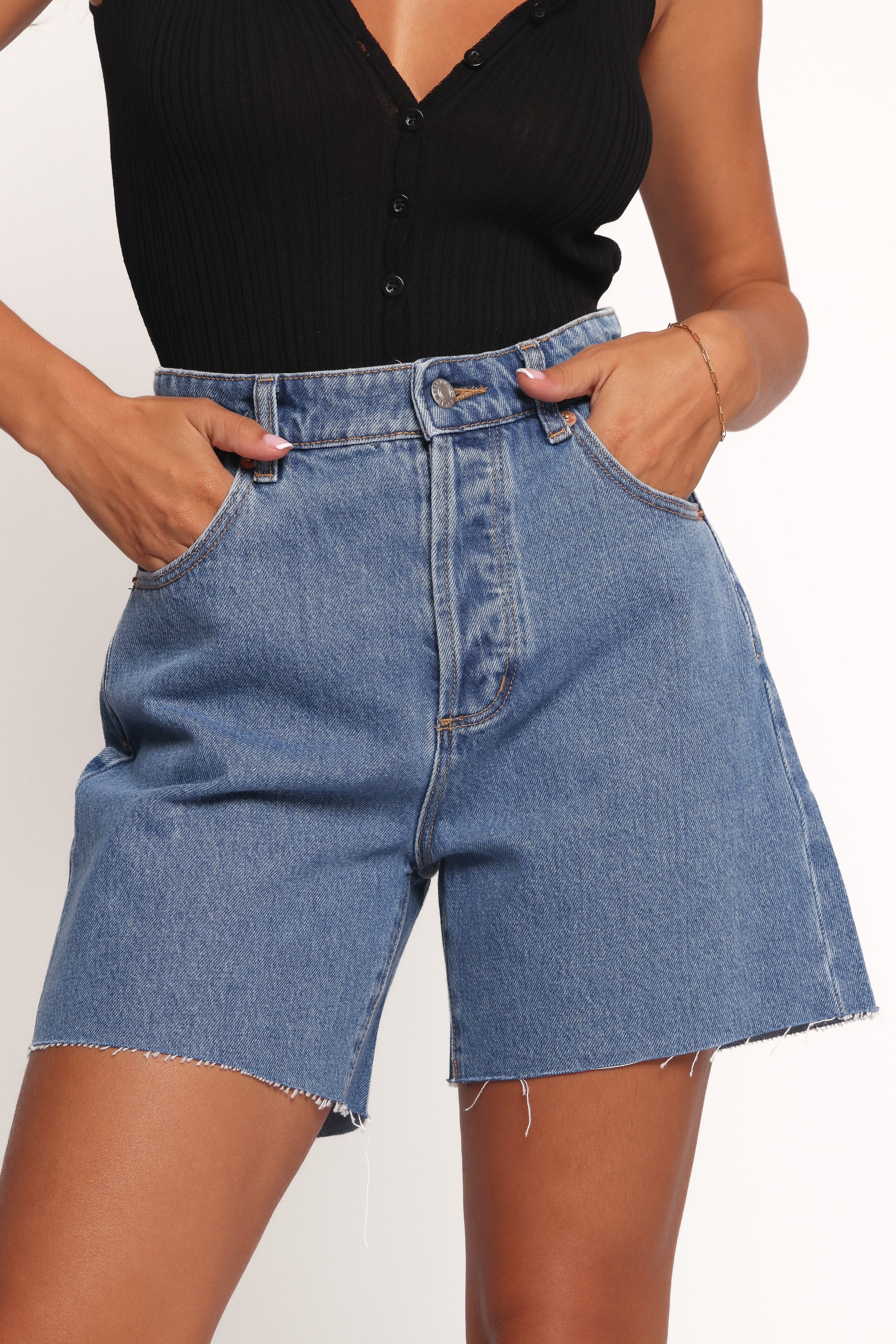 BOTTOMS Rollas 90s Relaxed Short - River Blue