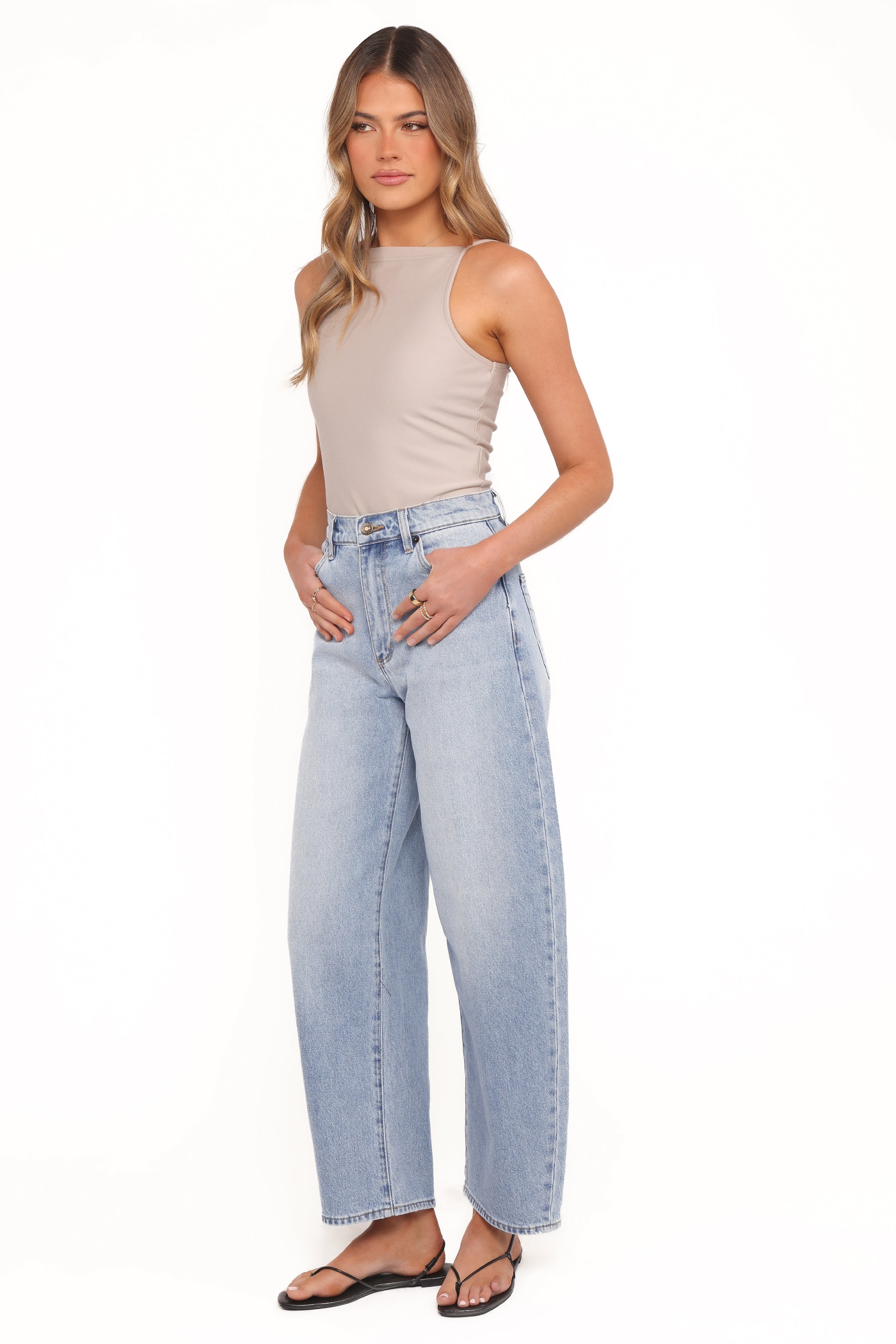 BOTTOMS Rollas Gigi Barrel Jeans - Brad Blue