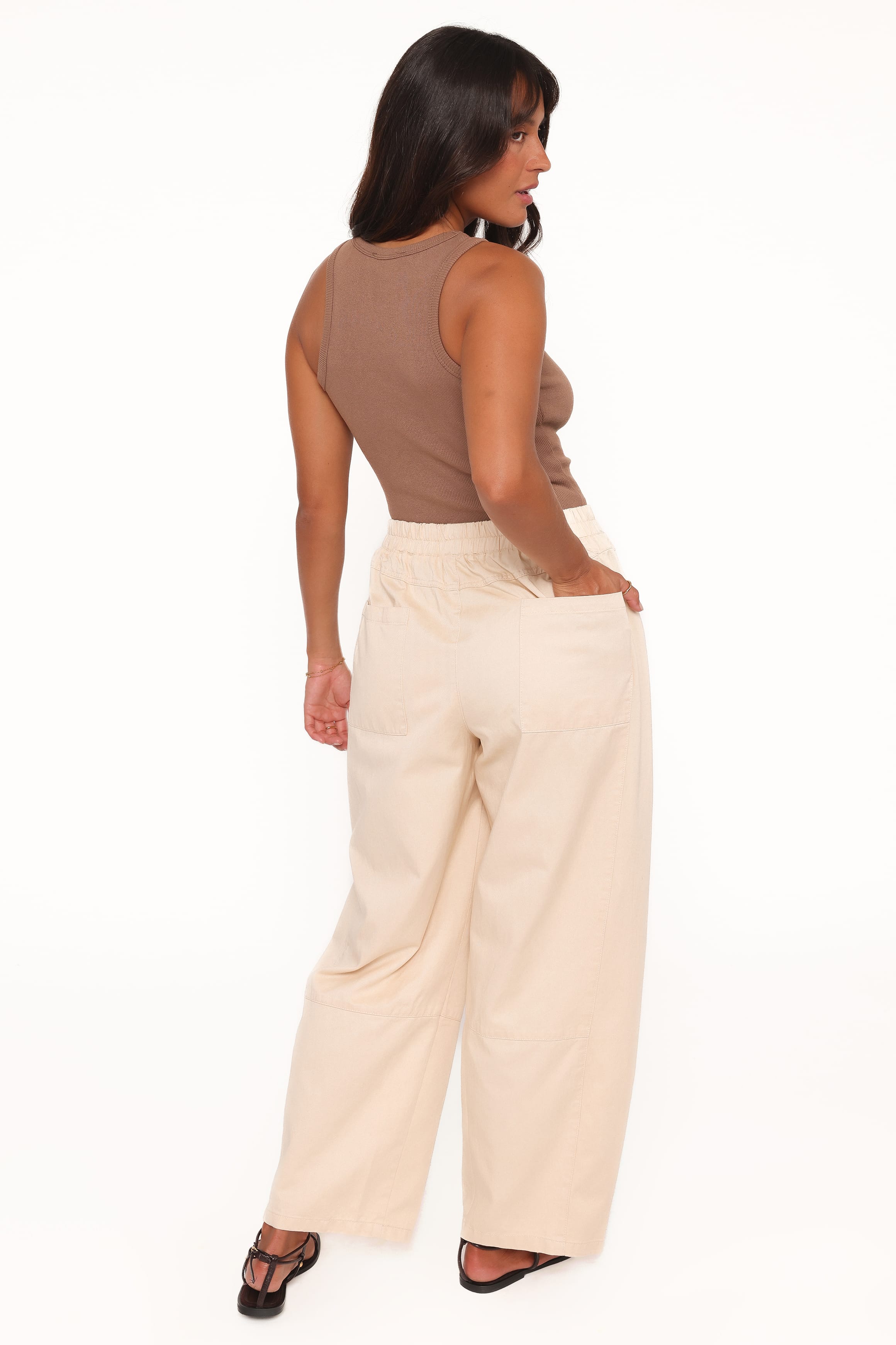 BOTTOMS Sasha Cropped Barrel Jean - Ecru