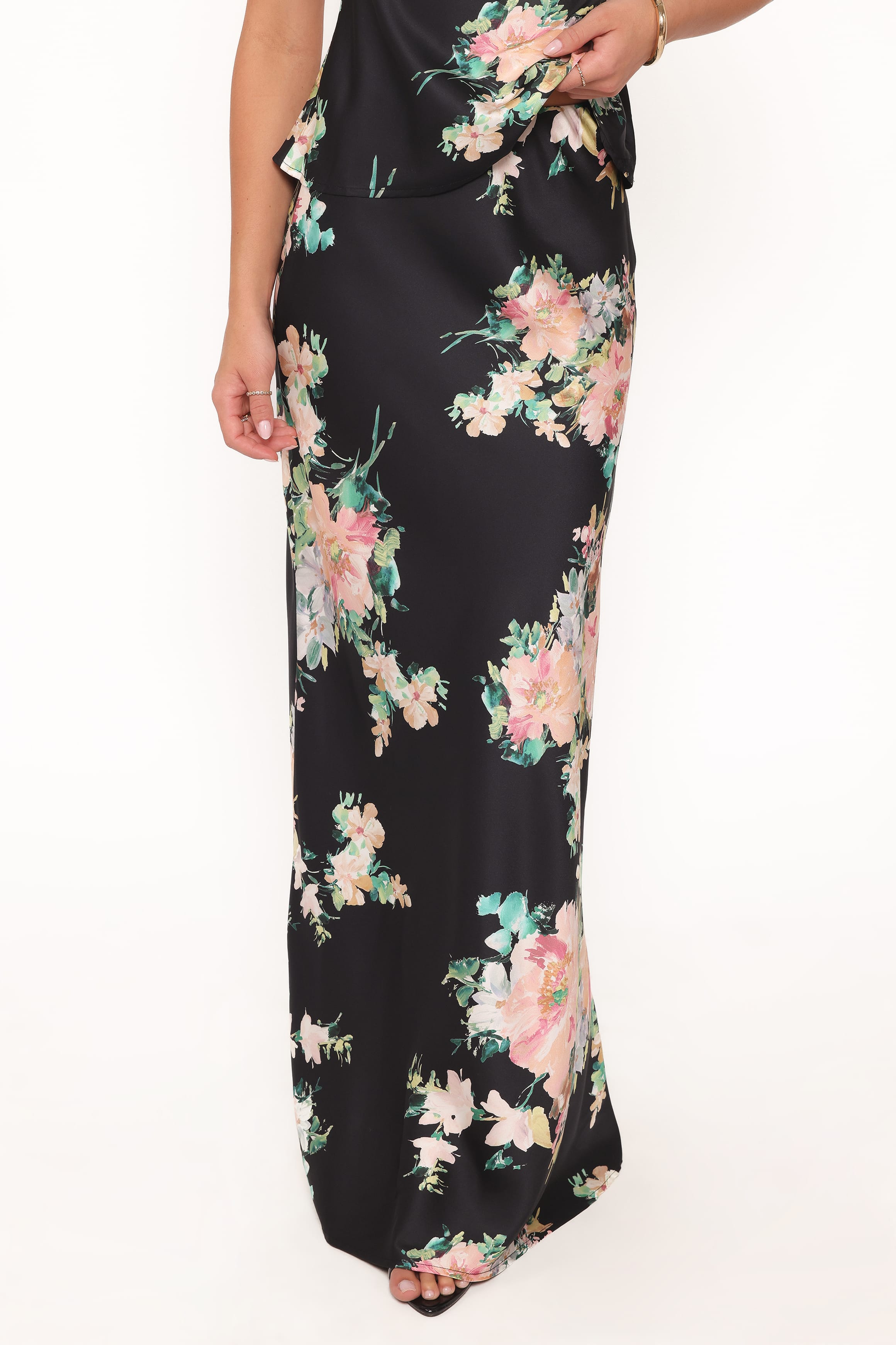 BOTTOMS Velman Skirt - Black Floral