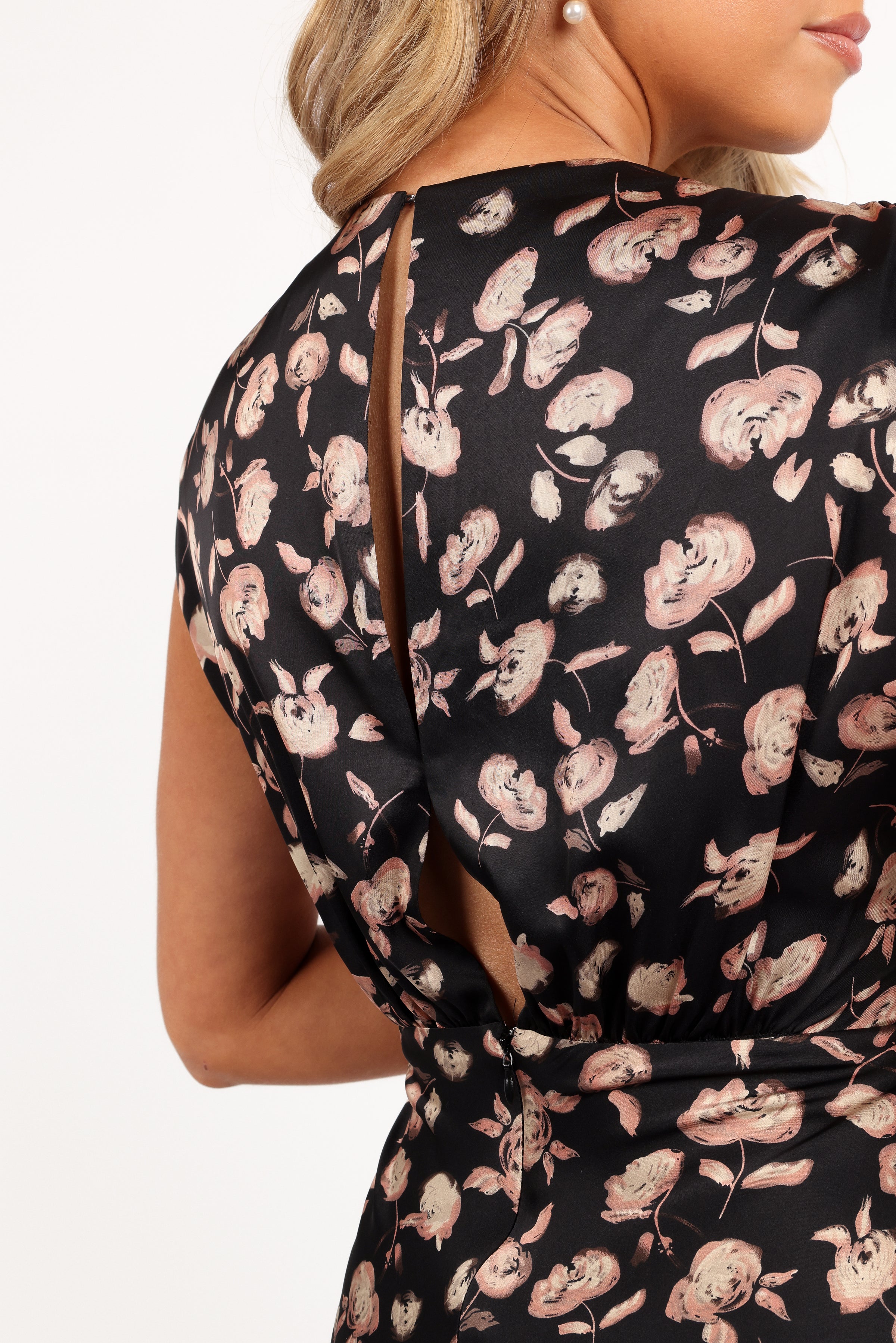 DRESSES Amarlee Maxi Dress - Black Floral