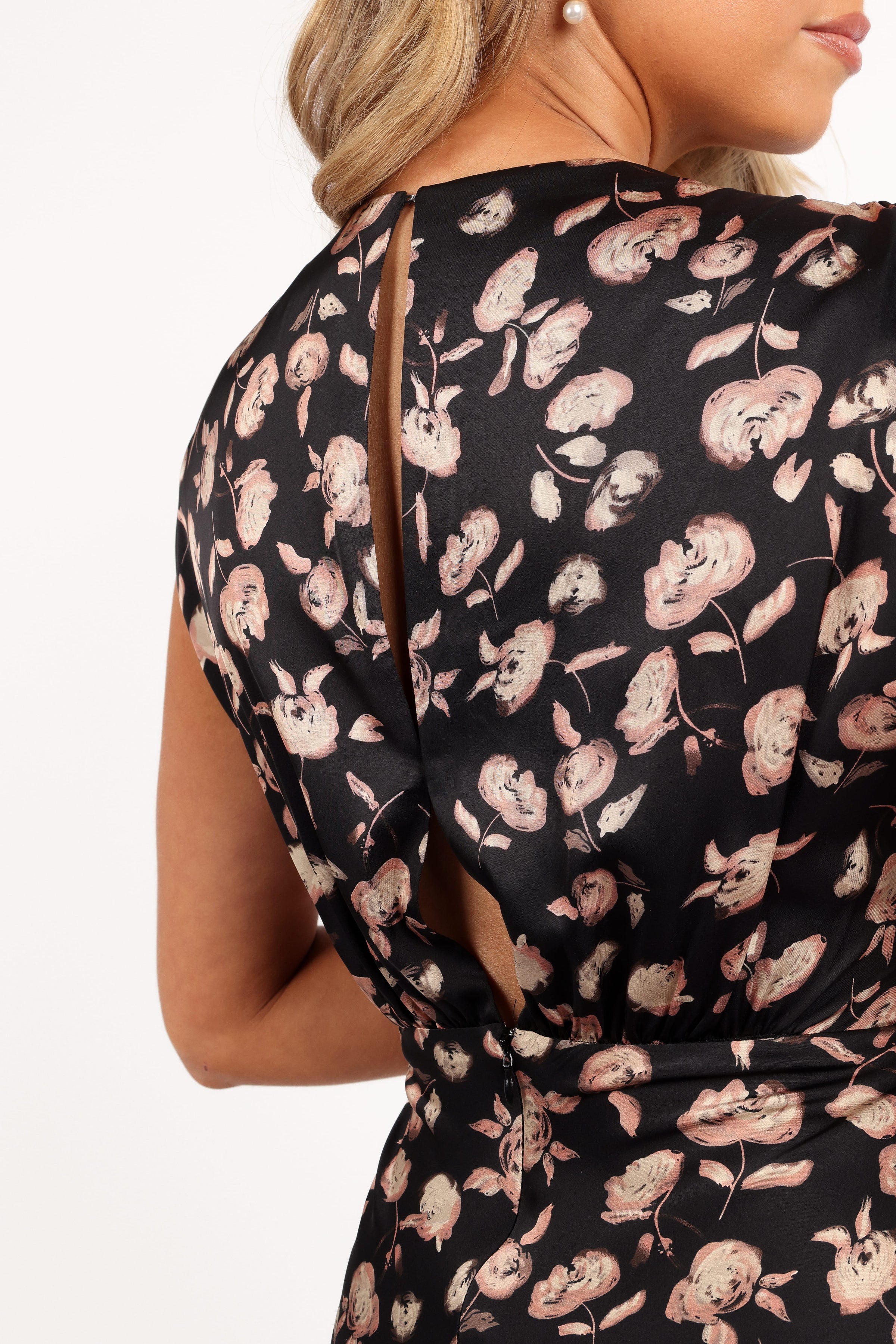 DRESSES Amarlee Maxi Dress - Black Floral