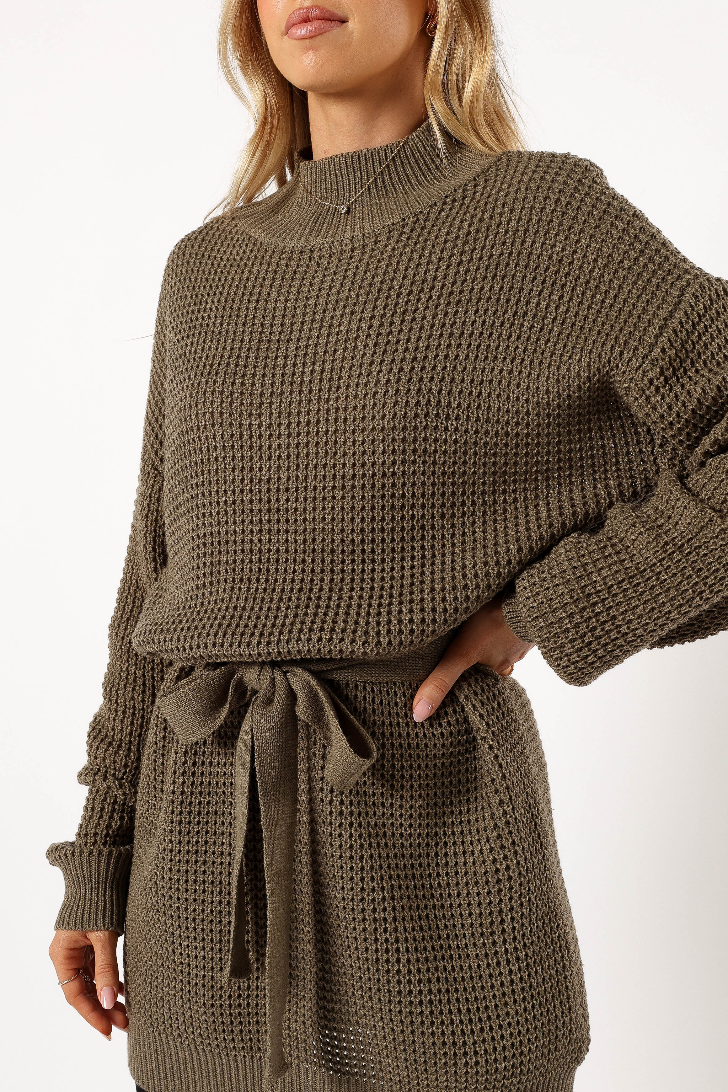 DRESSES @Cozette Longsleeve Mini Dress - Olive