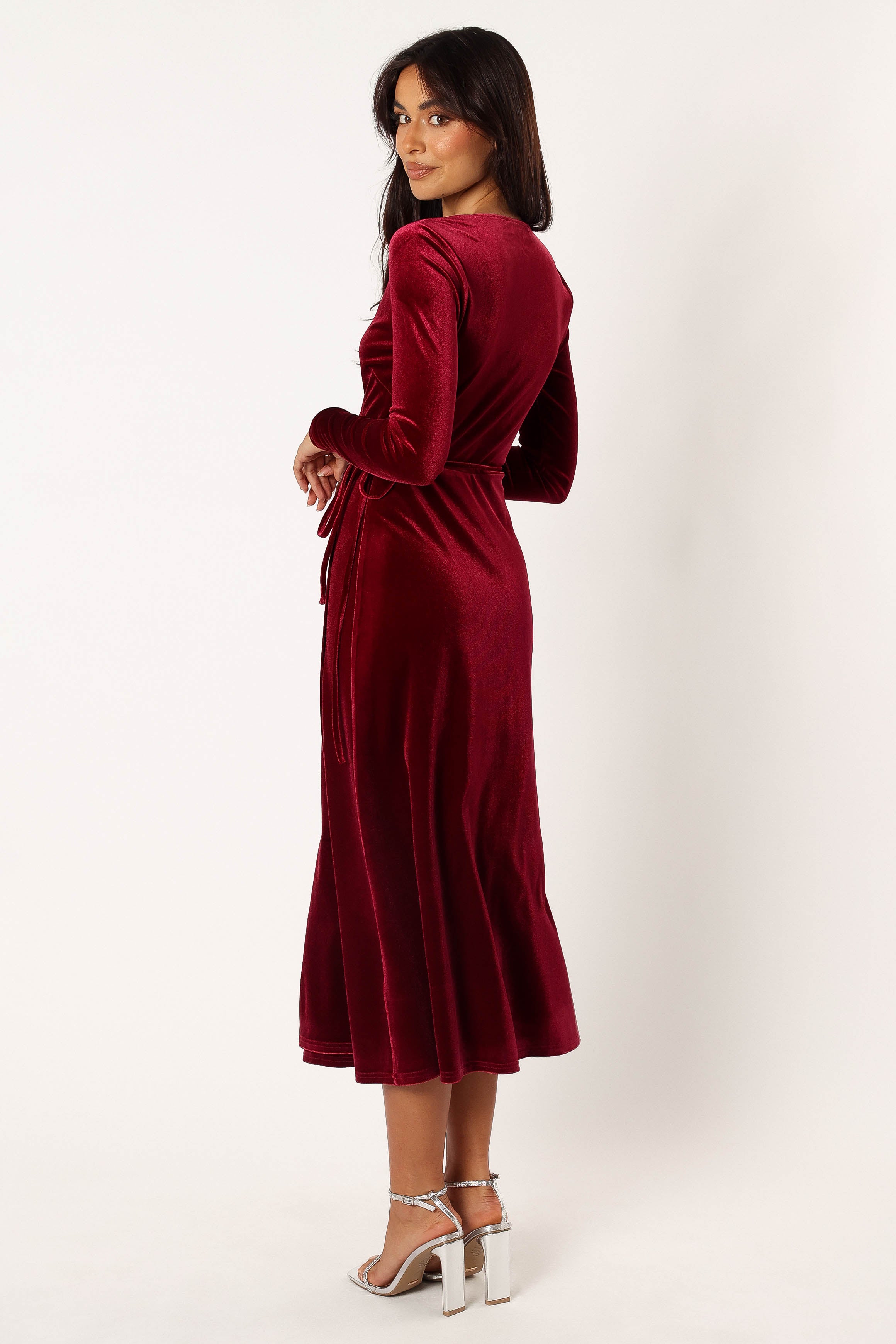 DRESSES @Darby Longsleeve Midi Dress - Burgundy