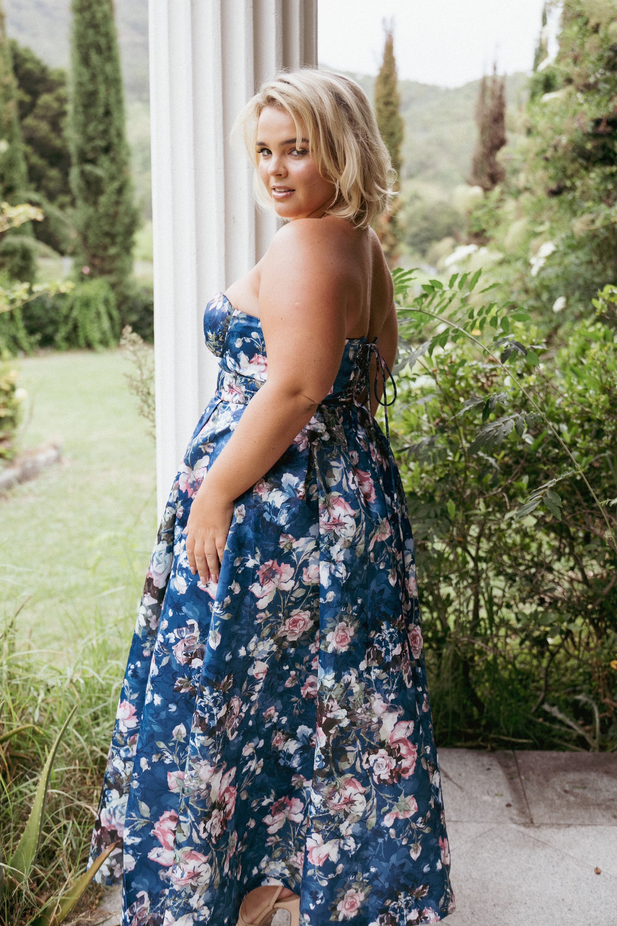 DRESSES Darina Strapless Midi Dress - Midnight Floral