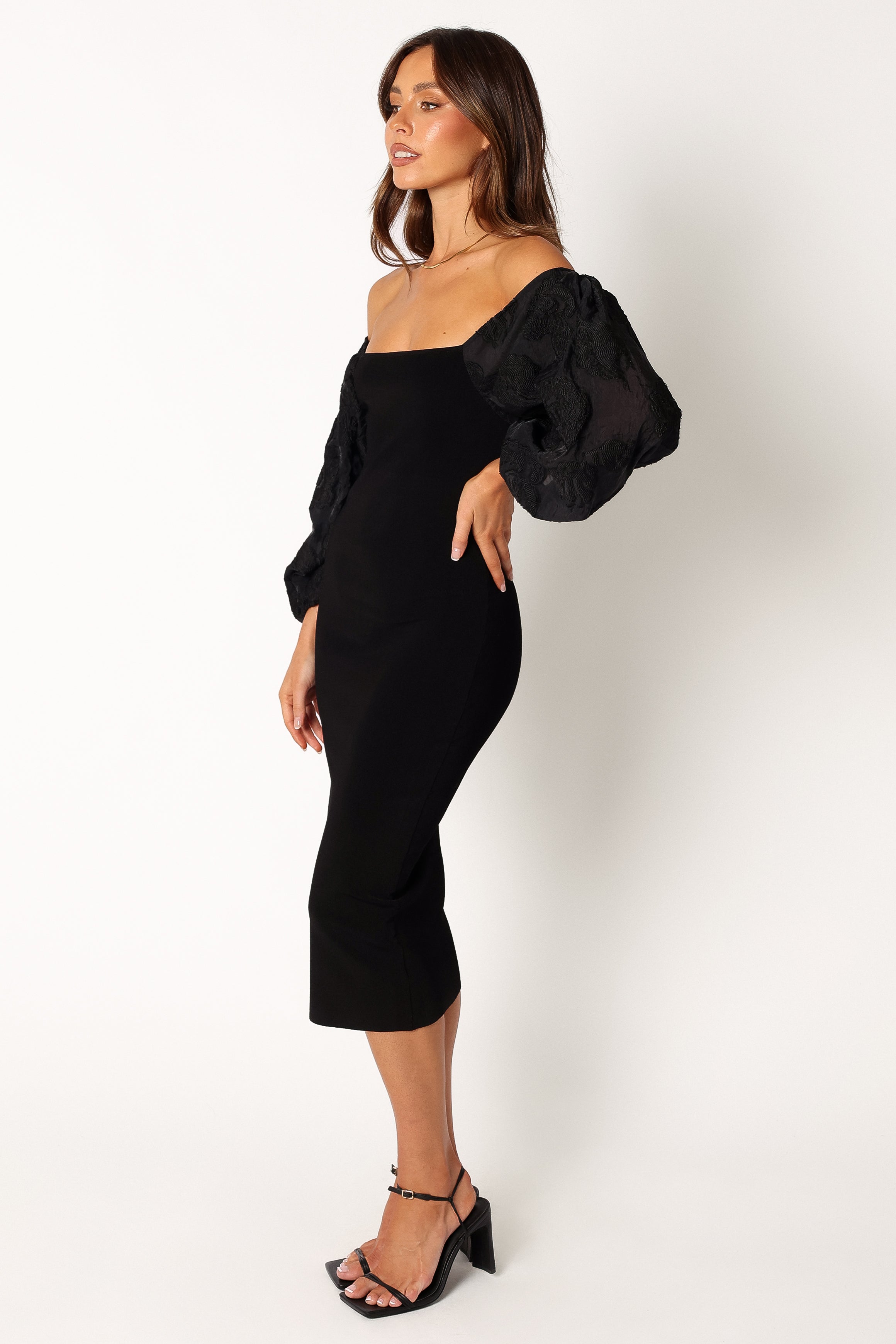 DRESSES @Dolly Puff Sleeve Midi Dress - Black