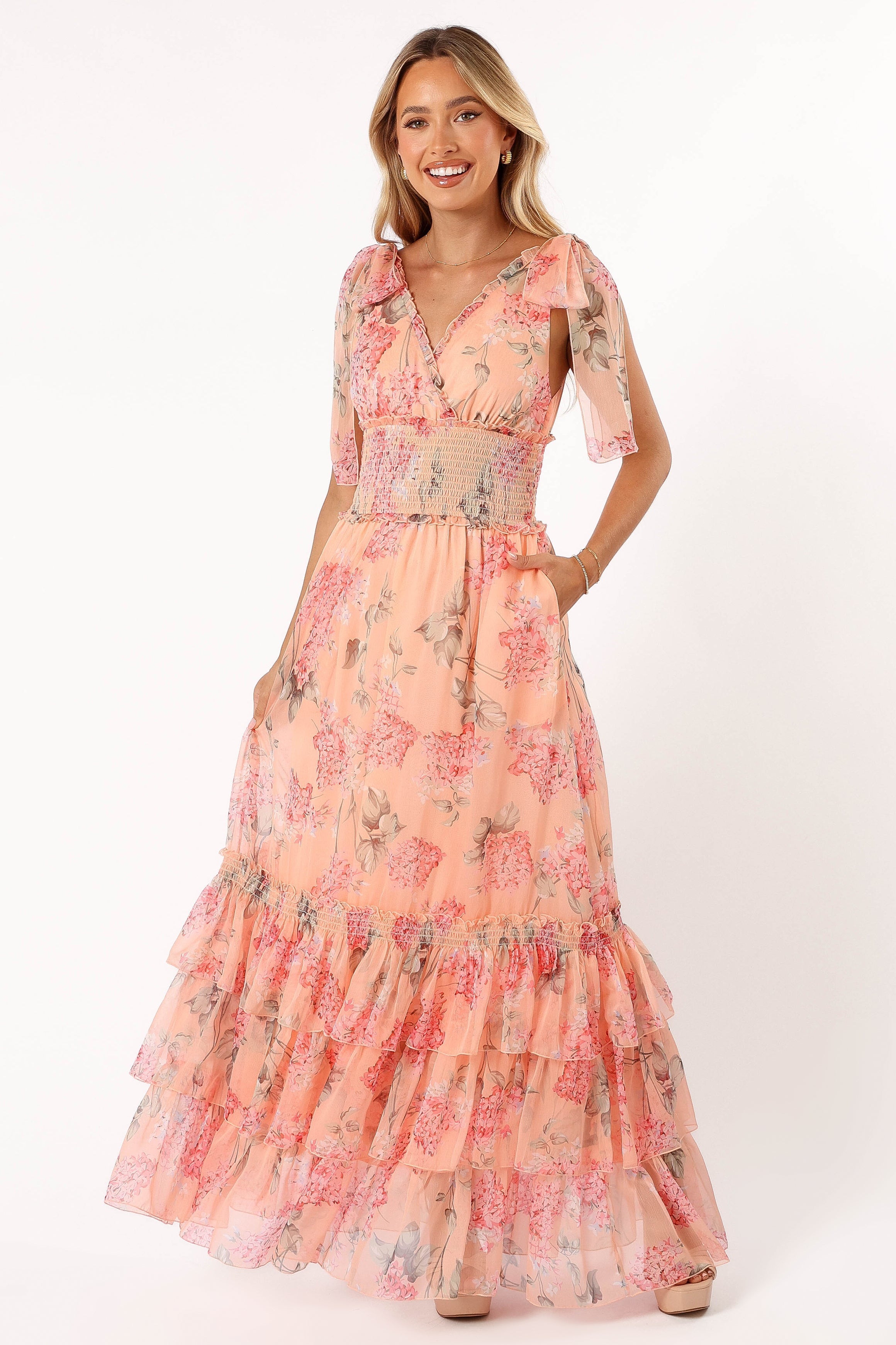 DRESSES @Fionna Maxi Dress - Peach Floral
