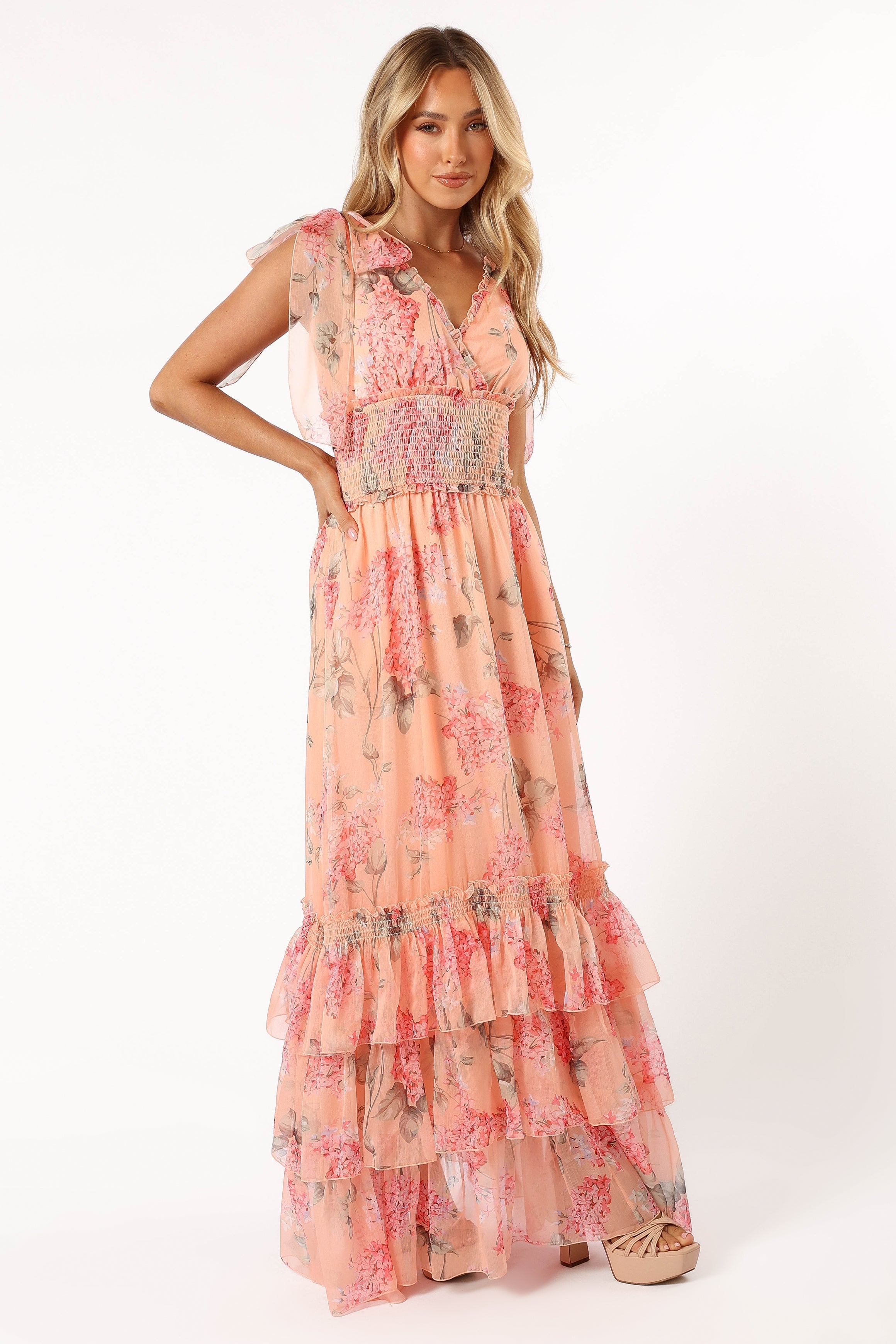 DRESSES @Fionna Maxi Dress - Peach Floral