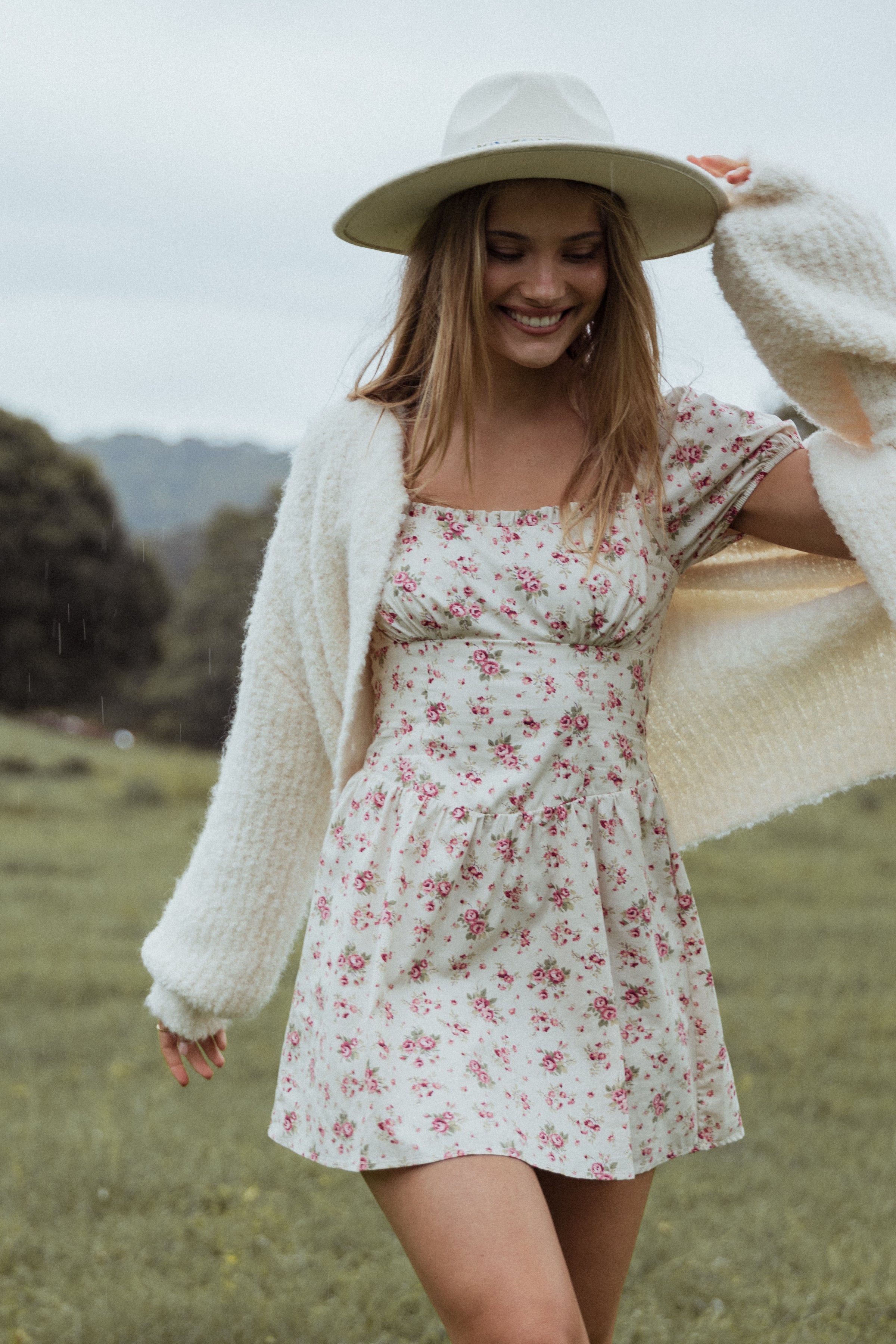 DRESSES Isobelle Mini Dress - Red Floral