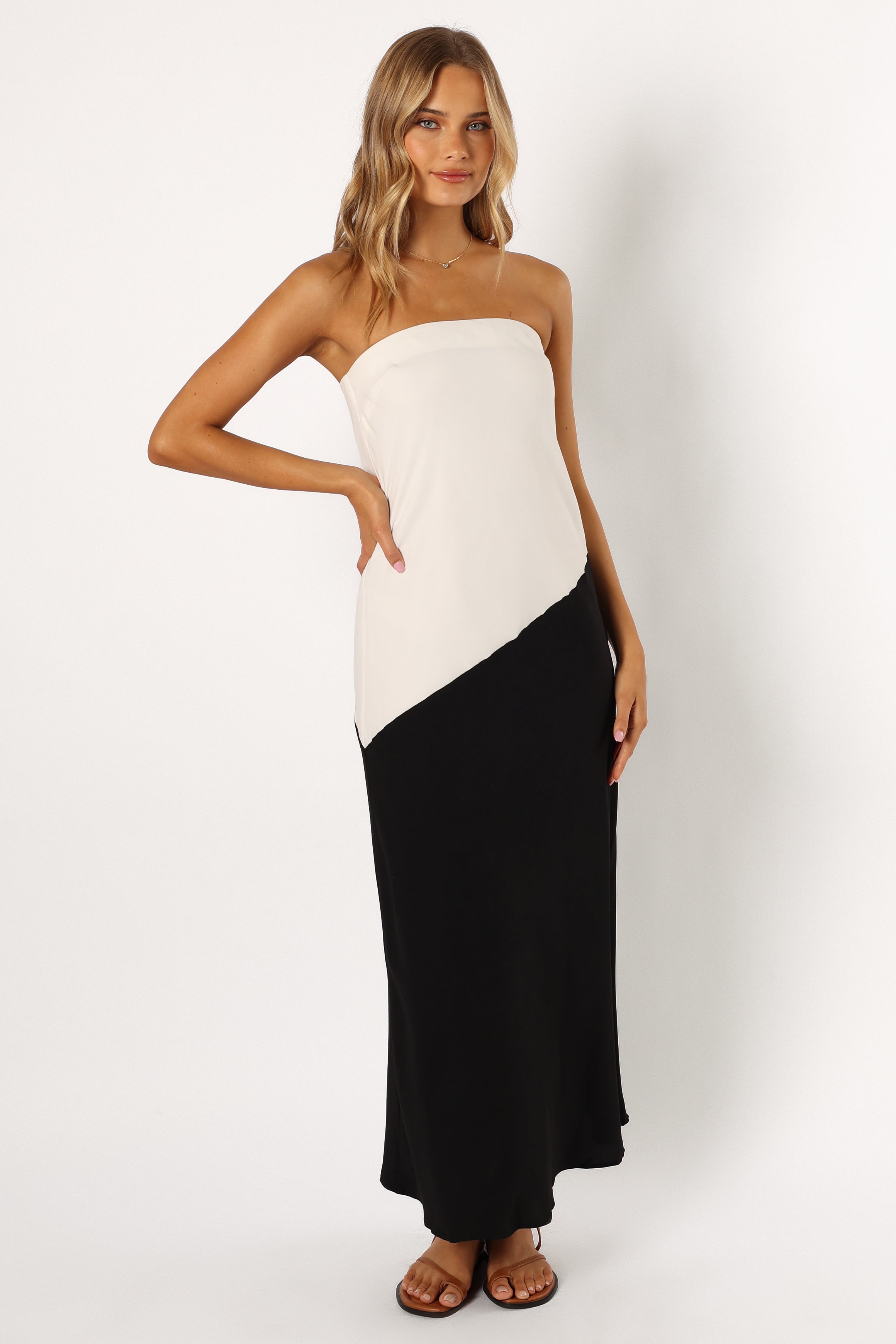 DRESSES @Joanna Maxi Dress - White Black