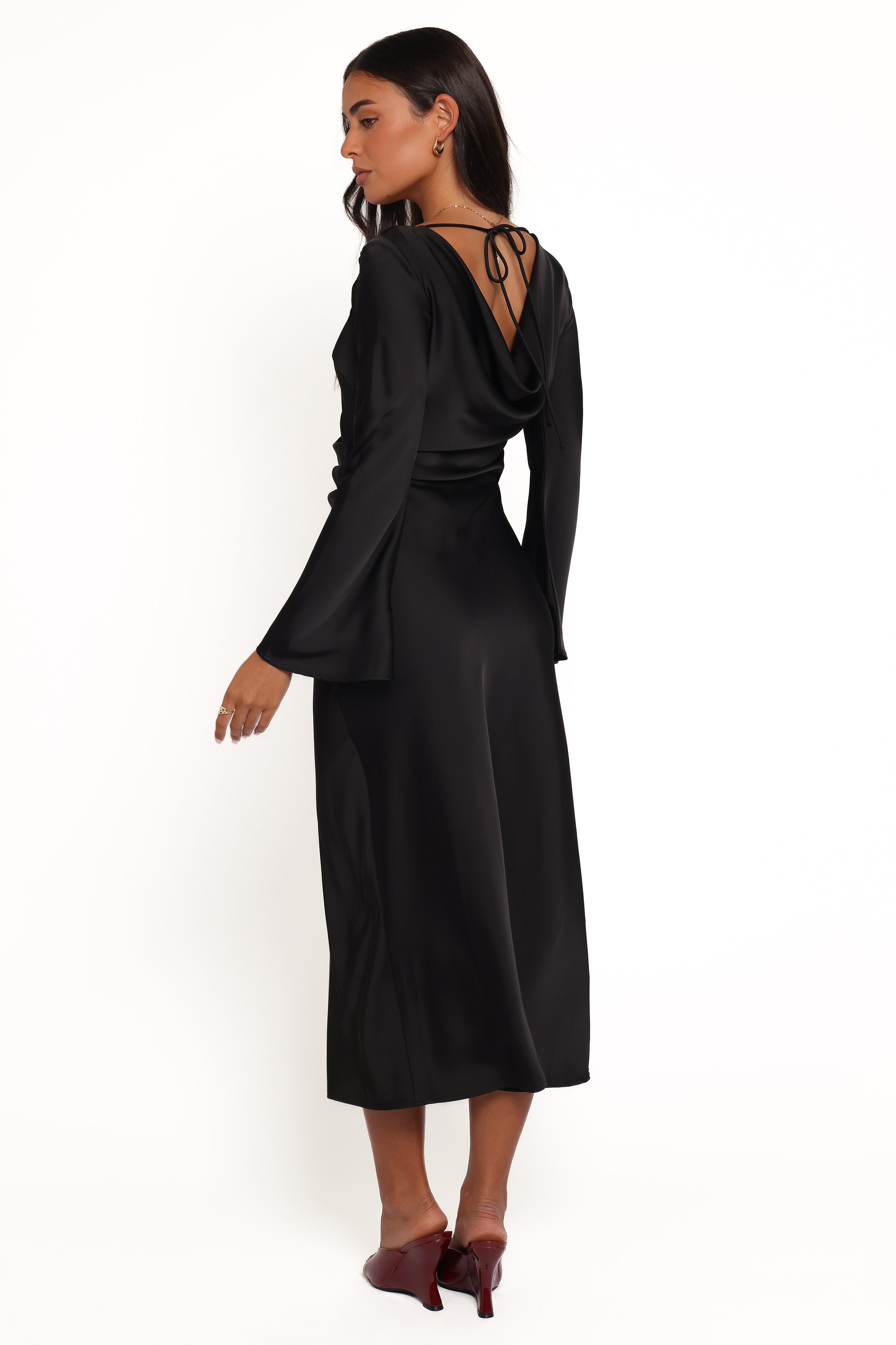 DRESSES Kalyssa Long Sleeve Maxi Dress - Black
