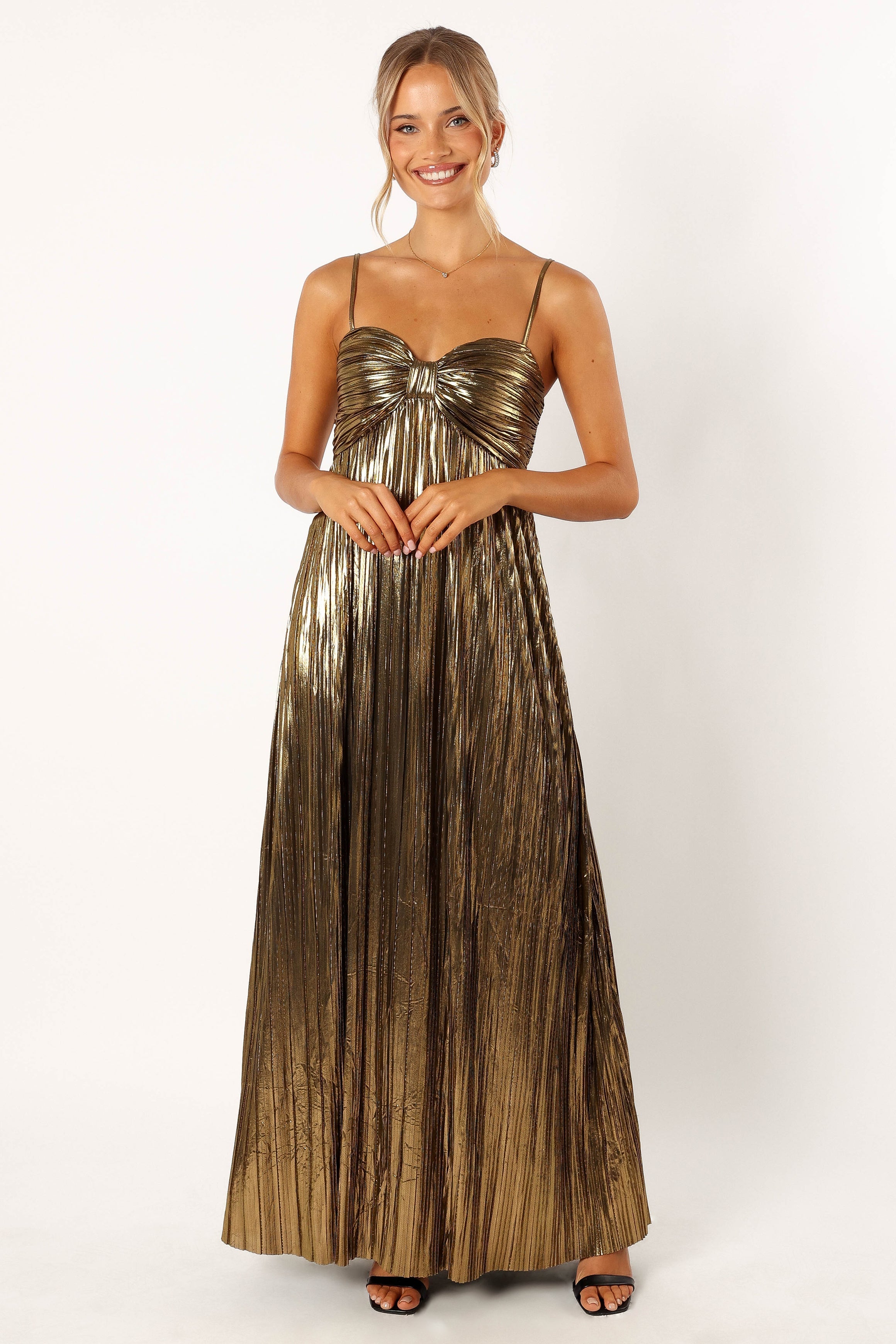DRESSES @Kanthro Pleated Maxi Dress - Gold