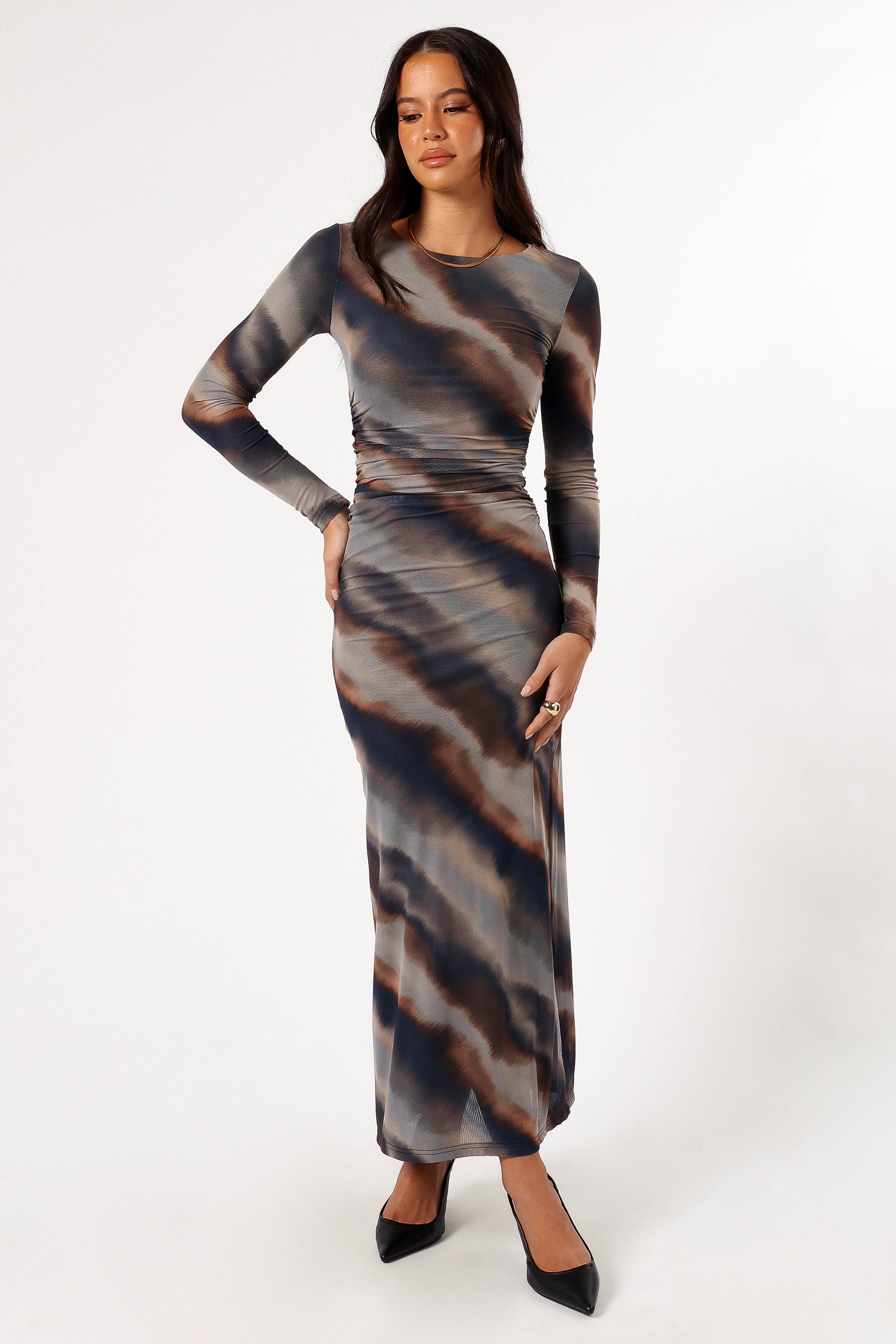 DRESSES @Macey Maxi Dress - Dusk Print (Hold for Winter Essentials)