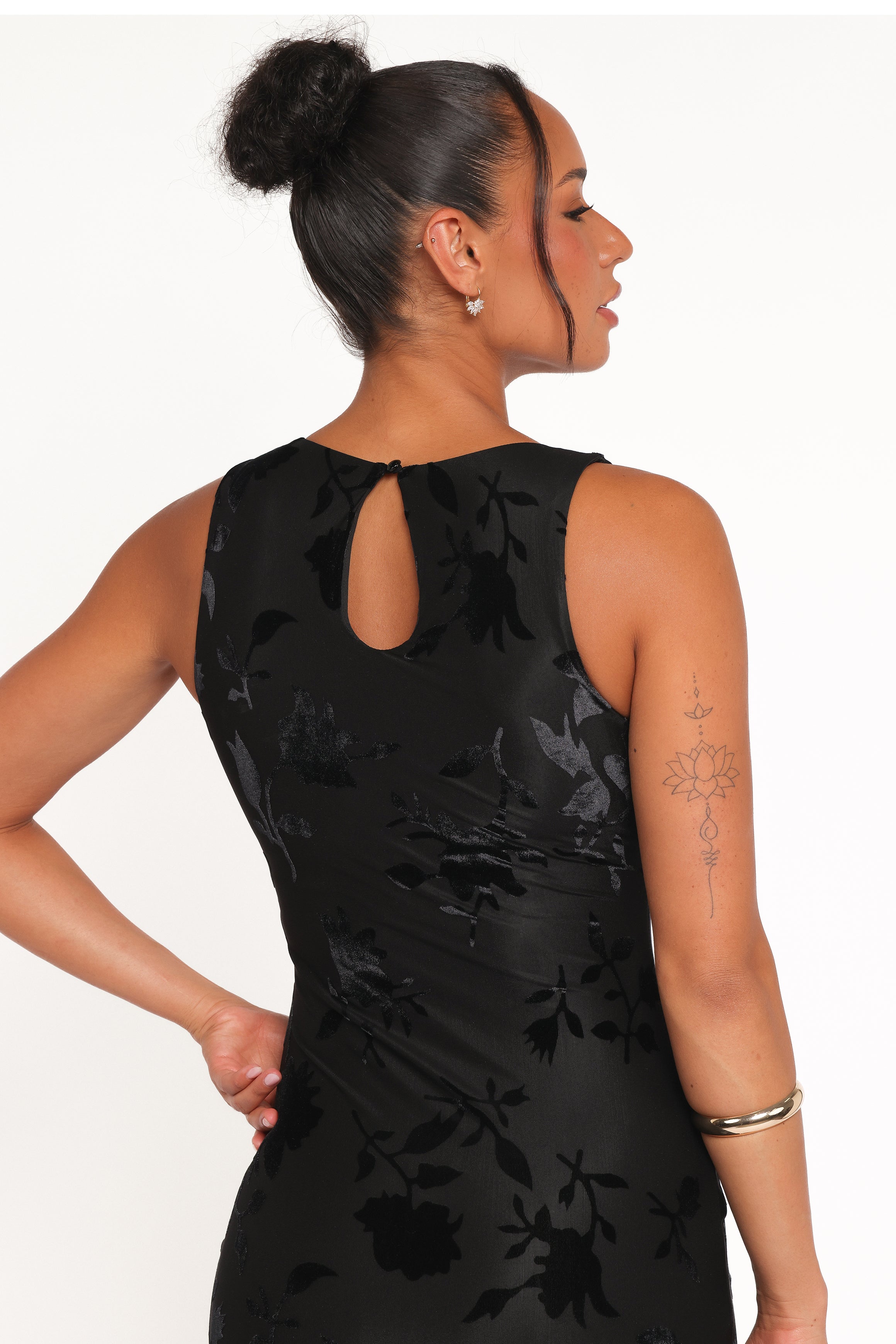 DRESSES Melinda Sleeveless Velvet Maxi - Black