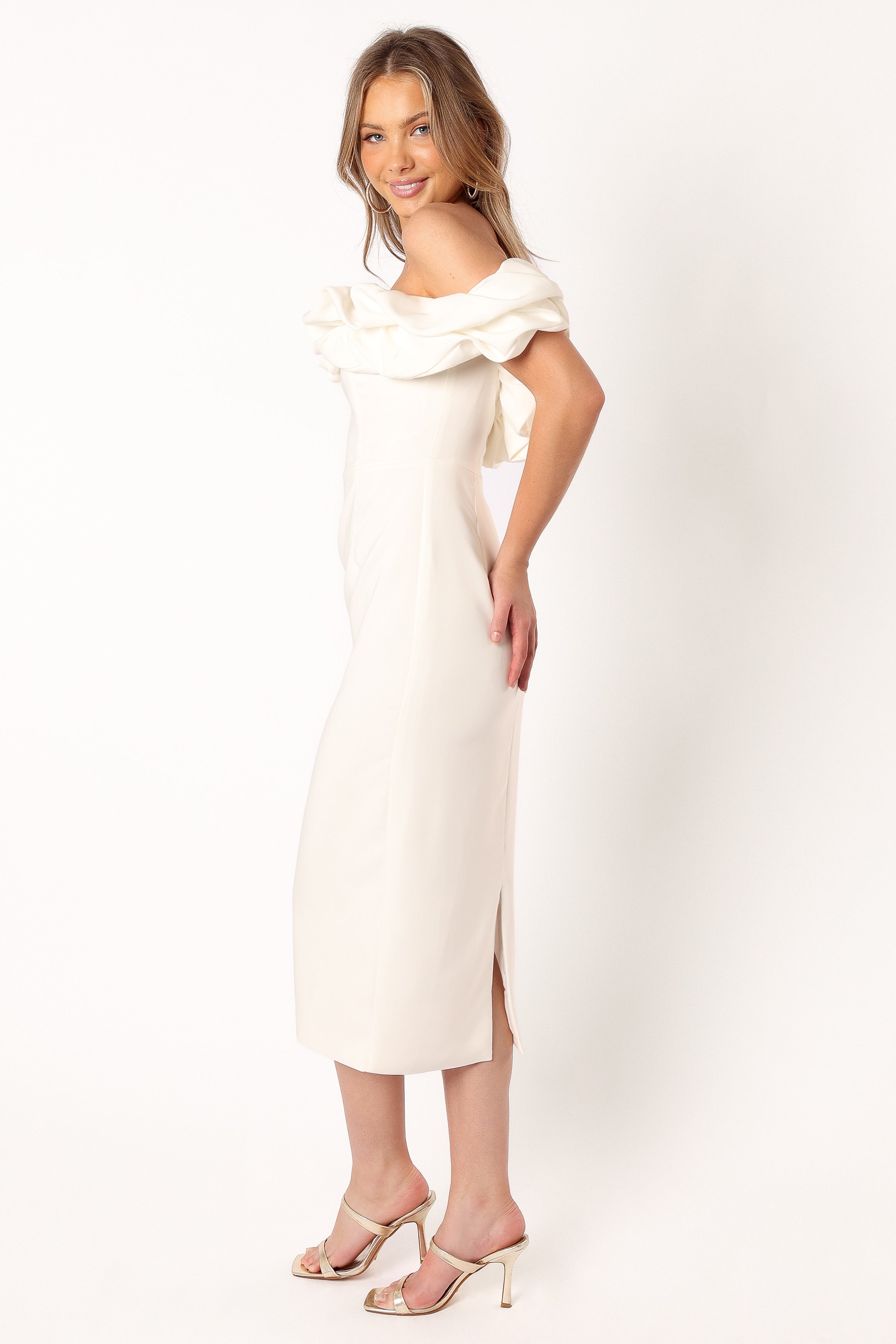 DRESSES @Phoebe Off Shoulder Midi Dress - White