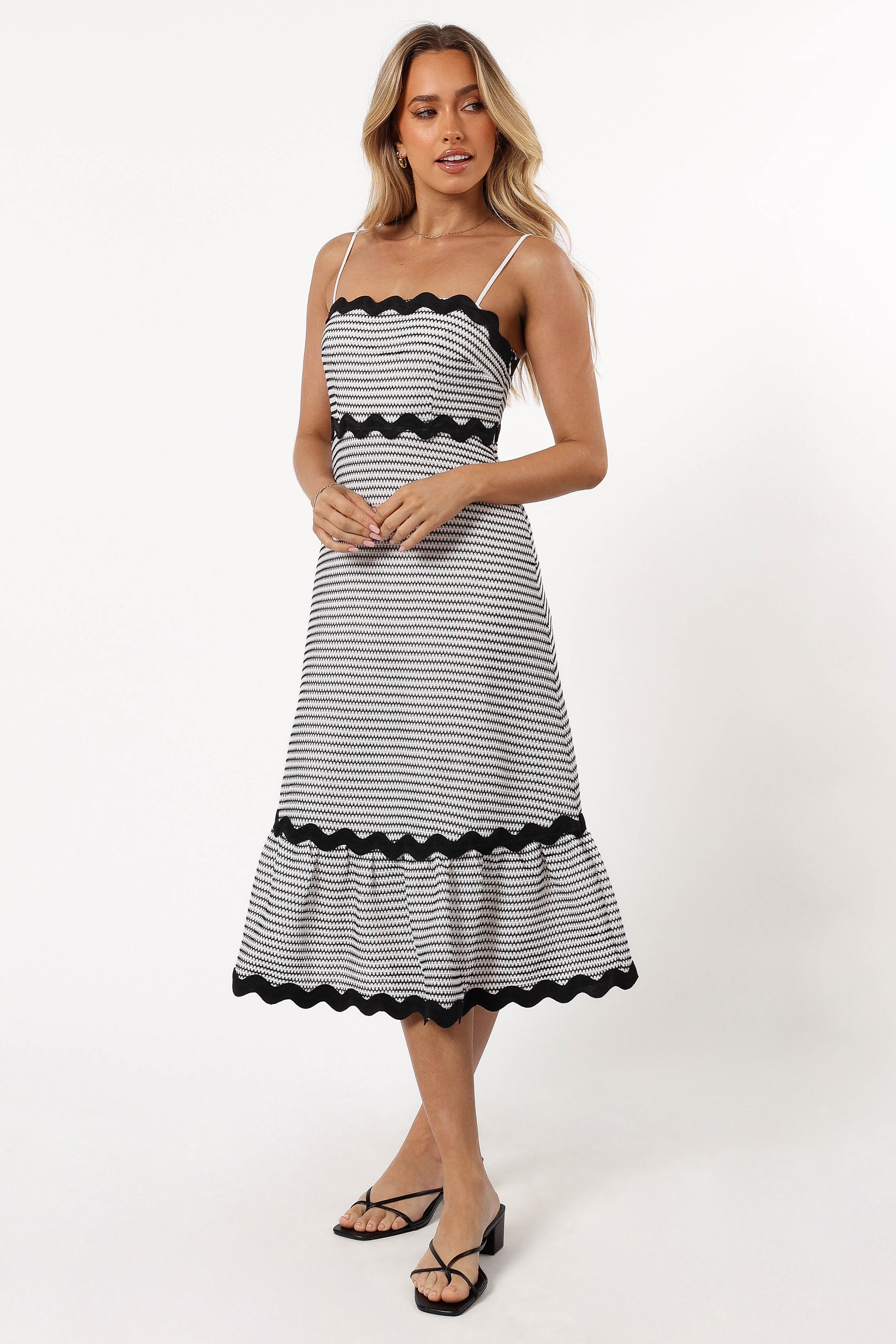 DRESSES @Savvy Midi Dress - Black/White