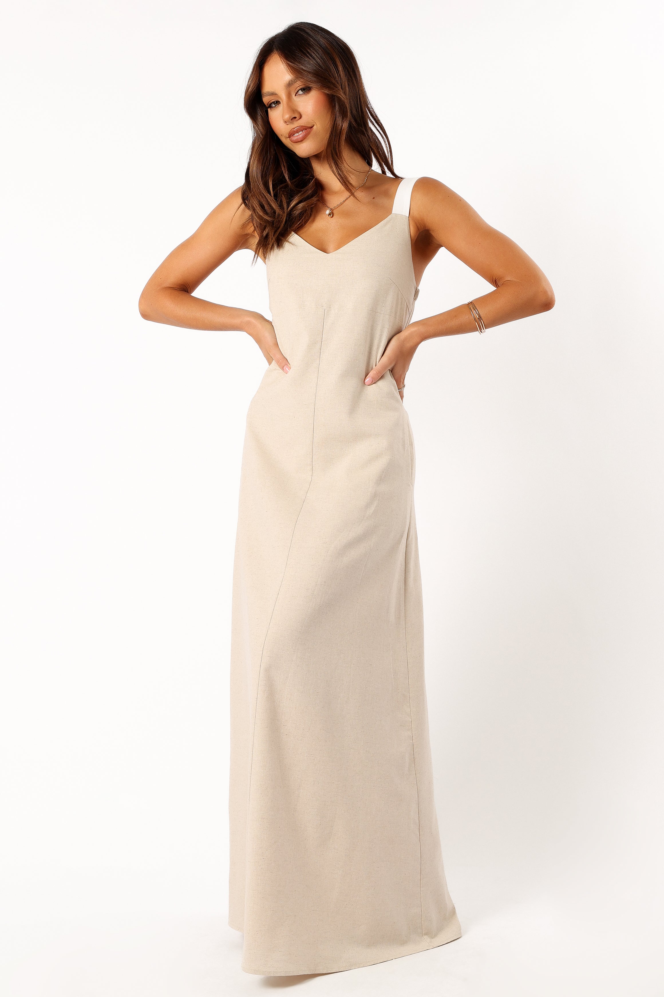 DRESSES @Sjon Contrast Strap Maxi Dress - Oatmeal