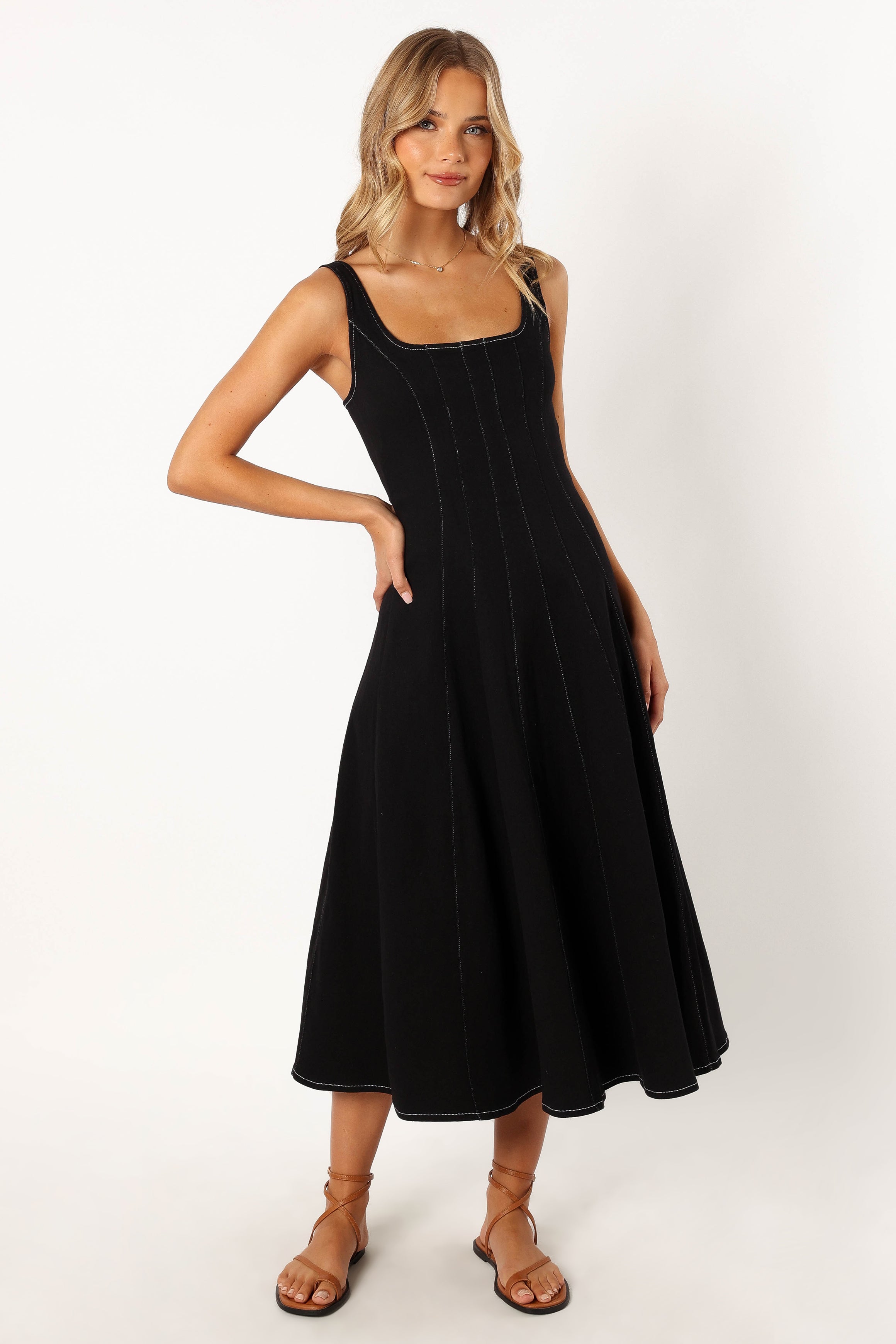 DRESSES @Una Midi Dress - Black