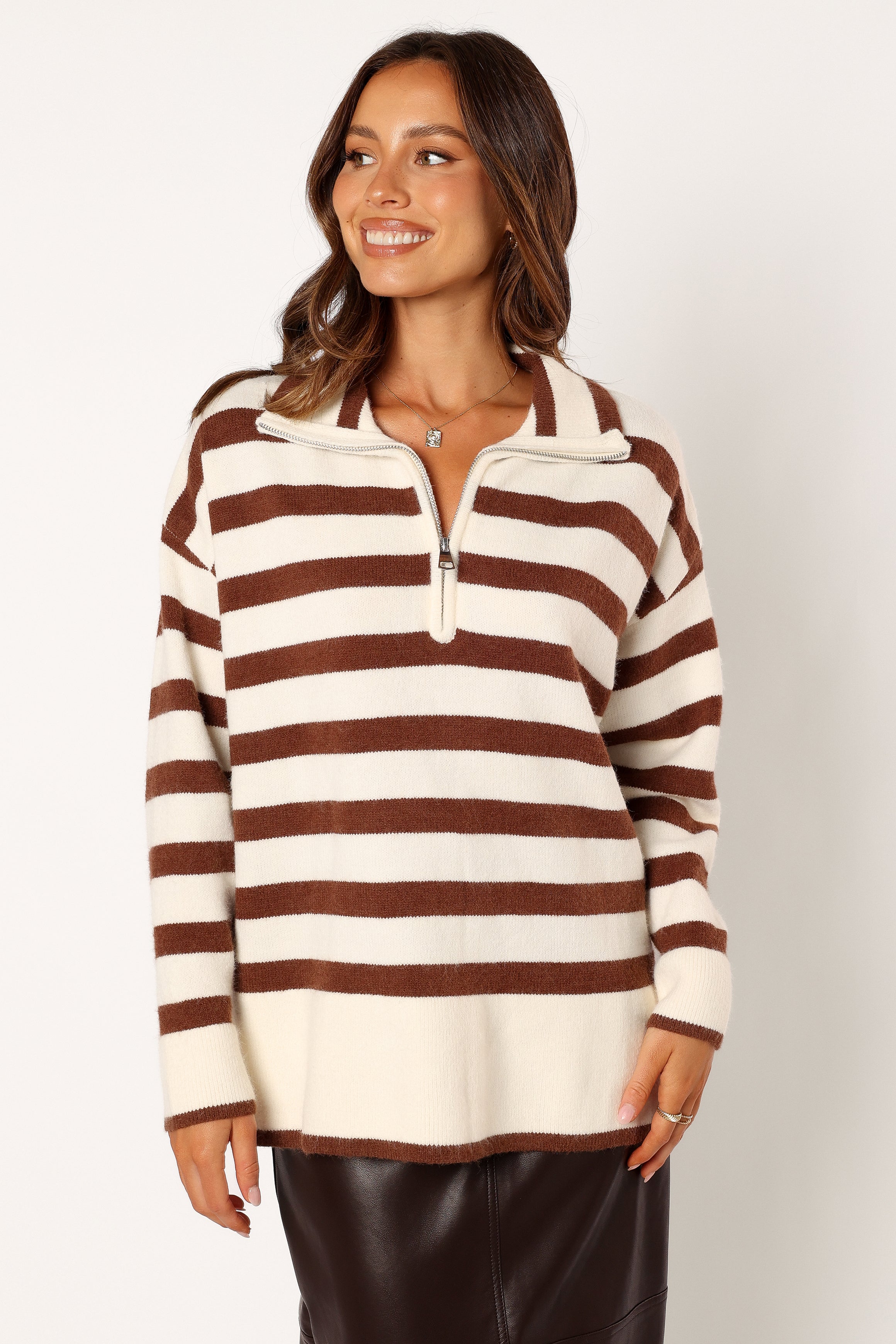 KNITWEAR @Artemis Oversized Quarter Zip Knit Sweater - Beige Brown