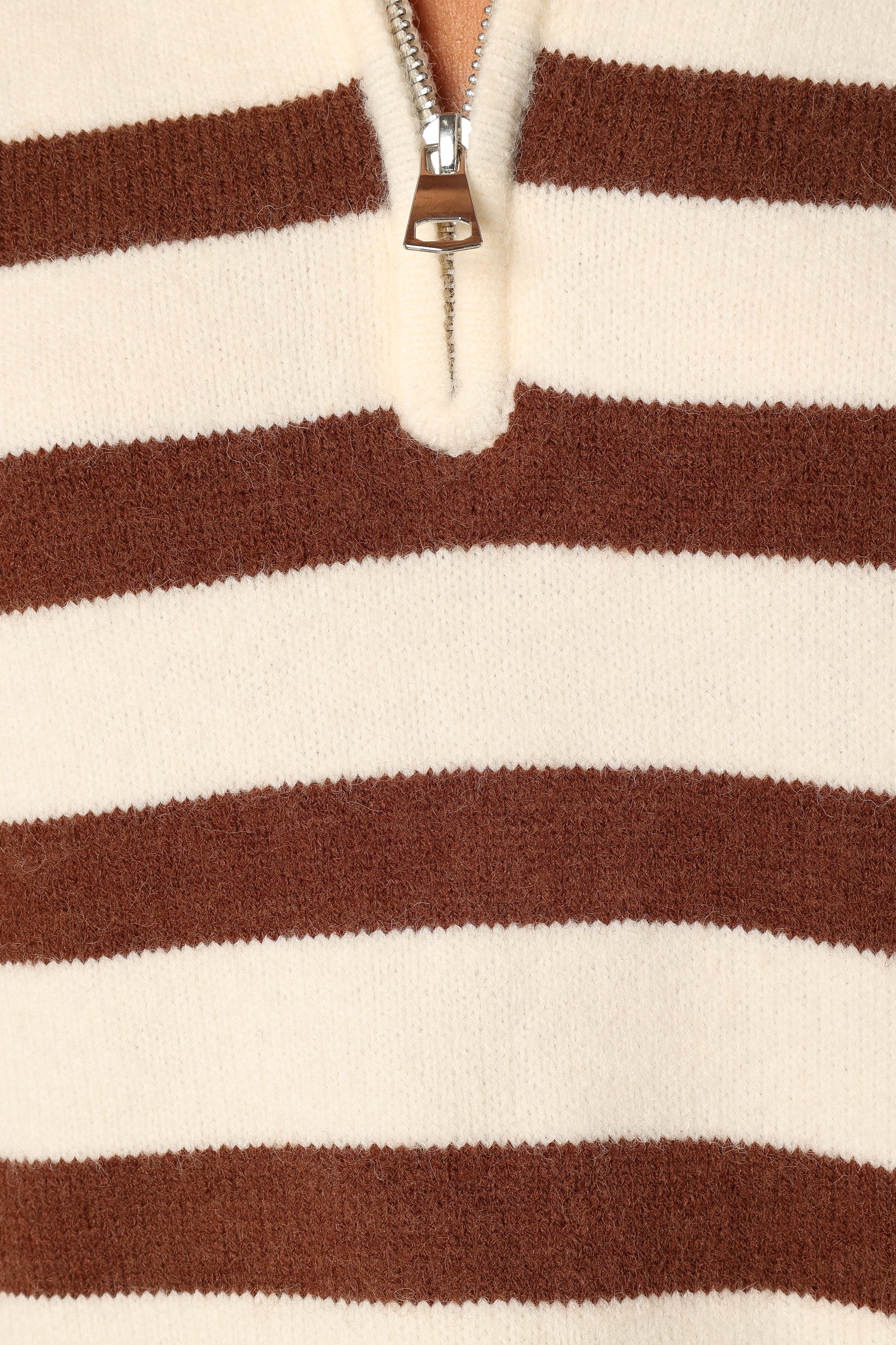 KNITWEAR @Artemis Oversized Quarter Zip Knit Sweater - Beige Brown