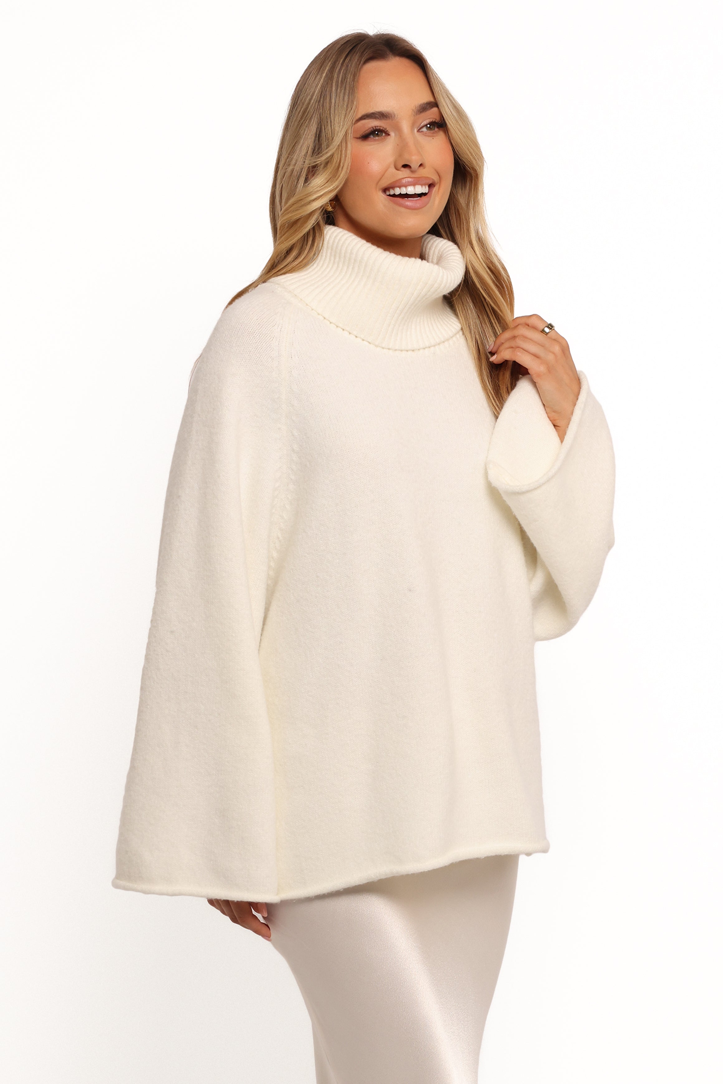 KNITWEAR Bindy Cowlneck Knit Sweater - White