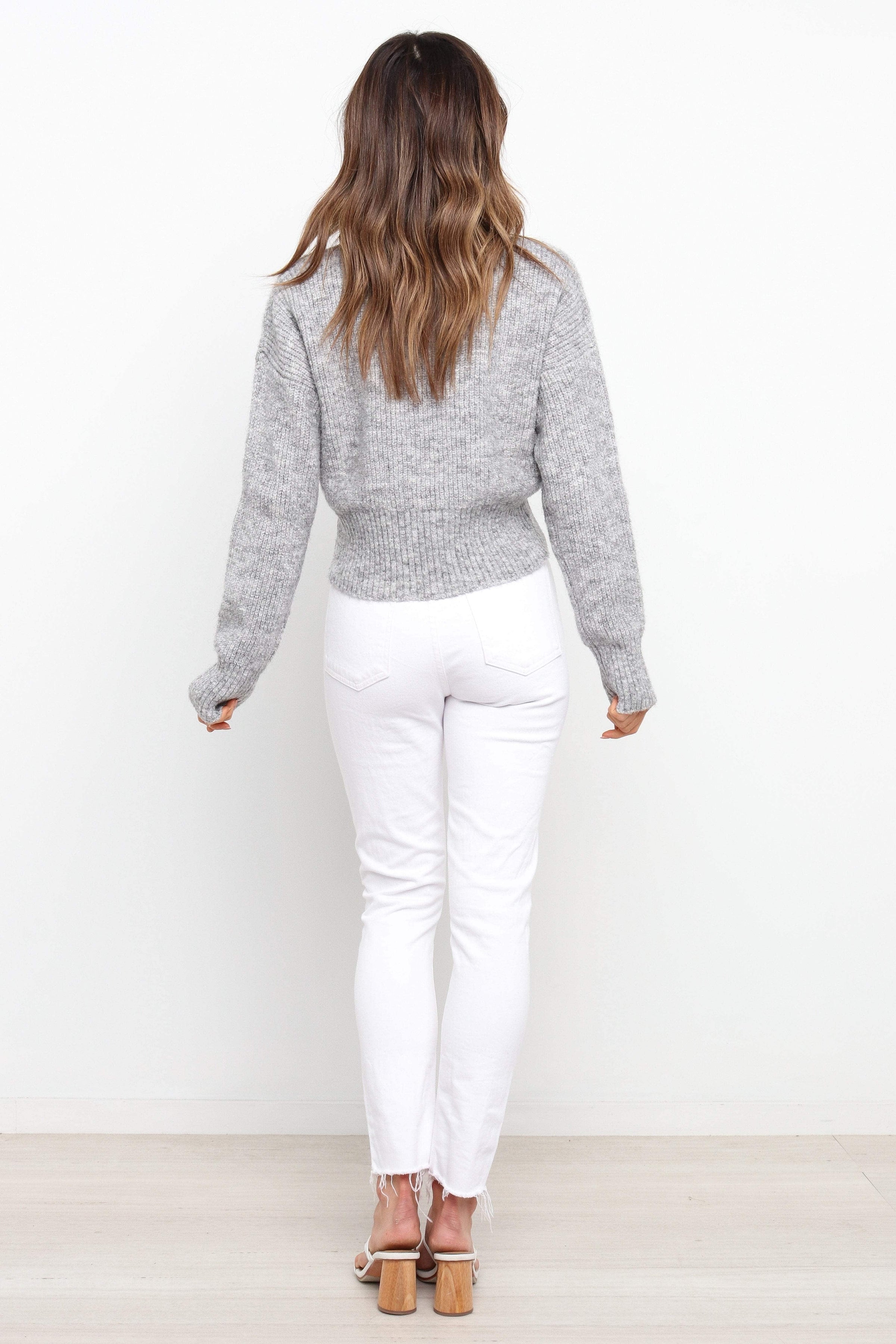 KNITWEAR Captivate Knit Sweater - Grey