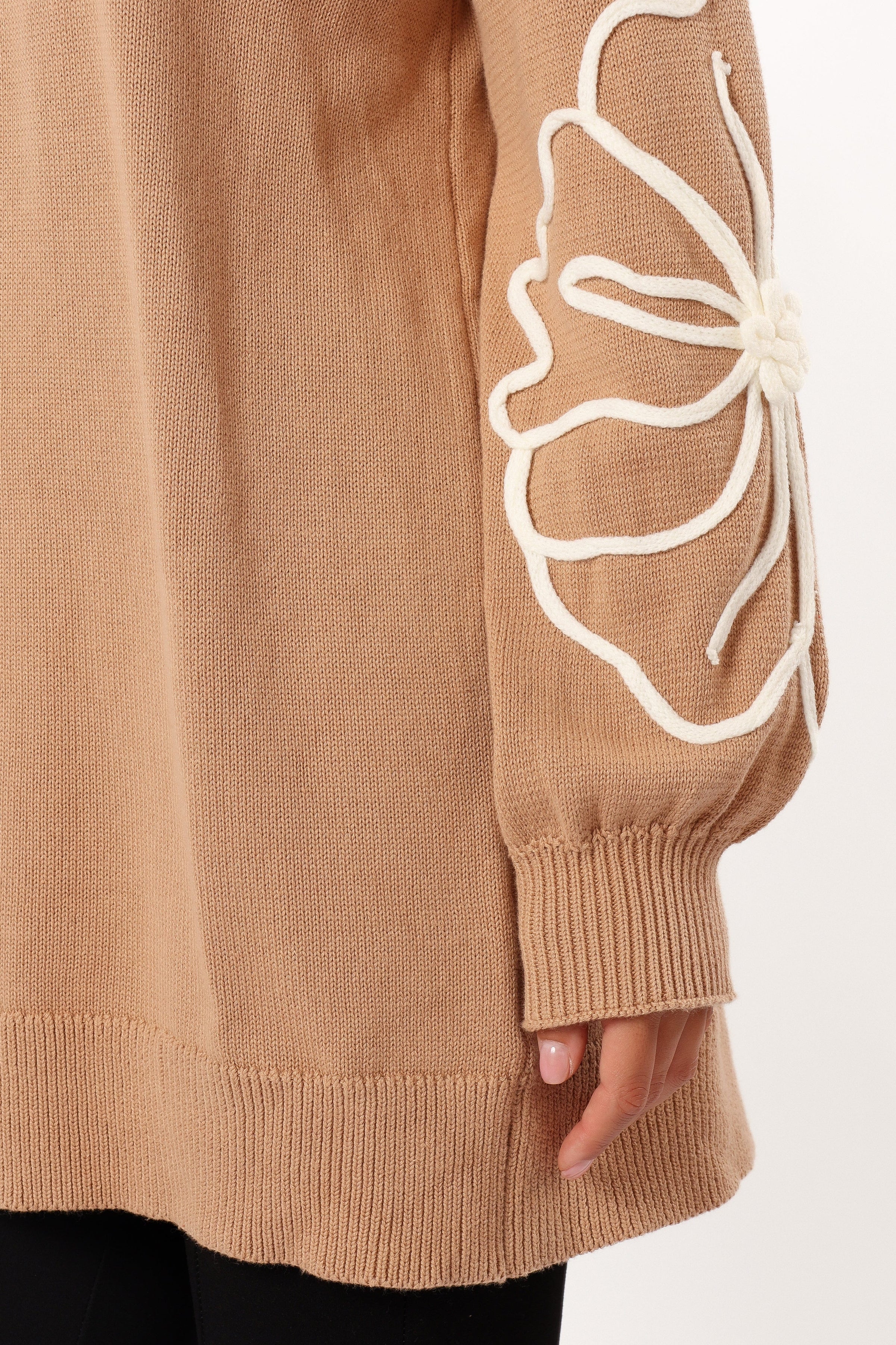 KNITWEAR Carmello Flower Knit Sweater - Mocha