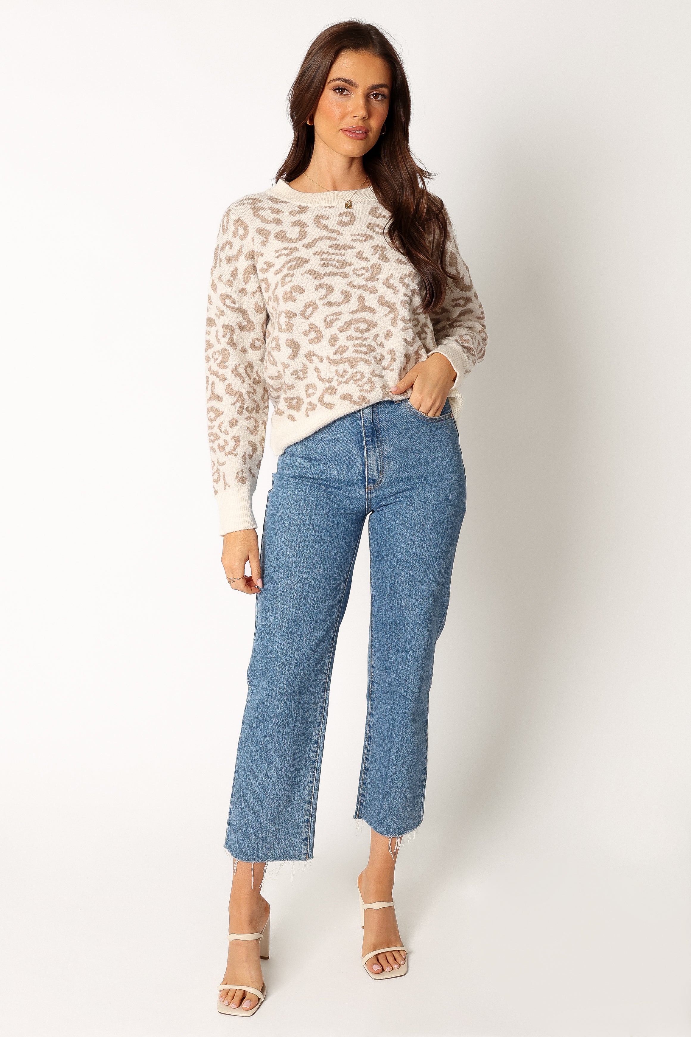 KNITWEAR @Cecilia Crewneck Leopard Knit Sweater - Mocha