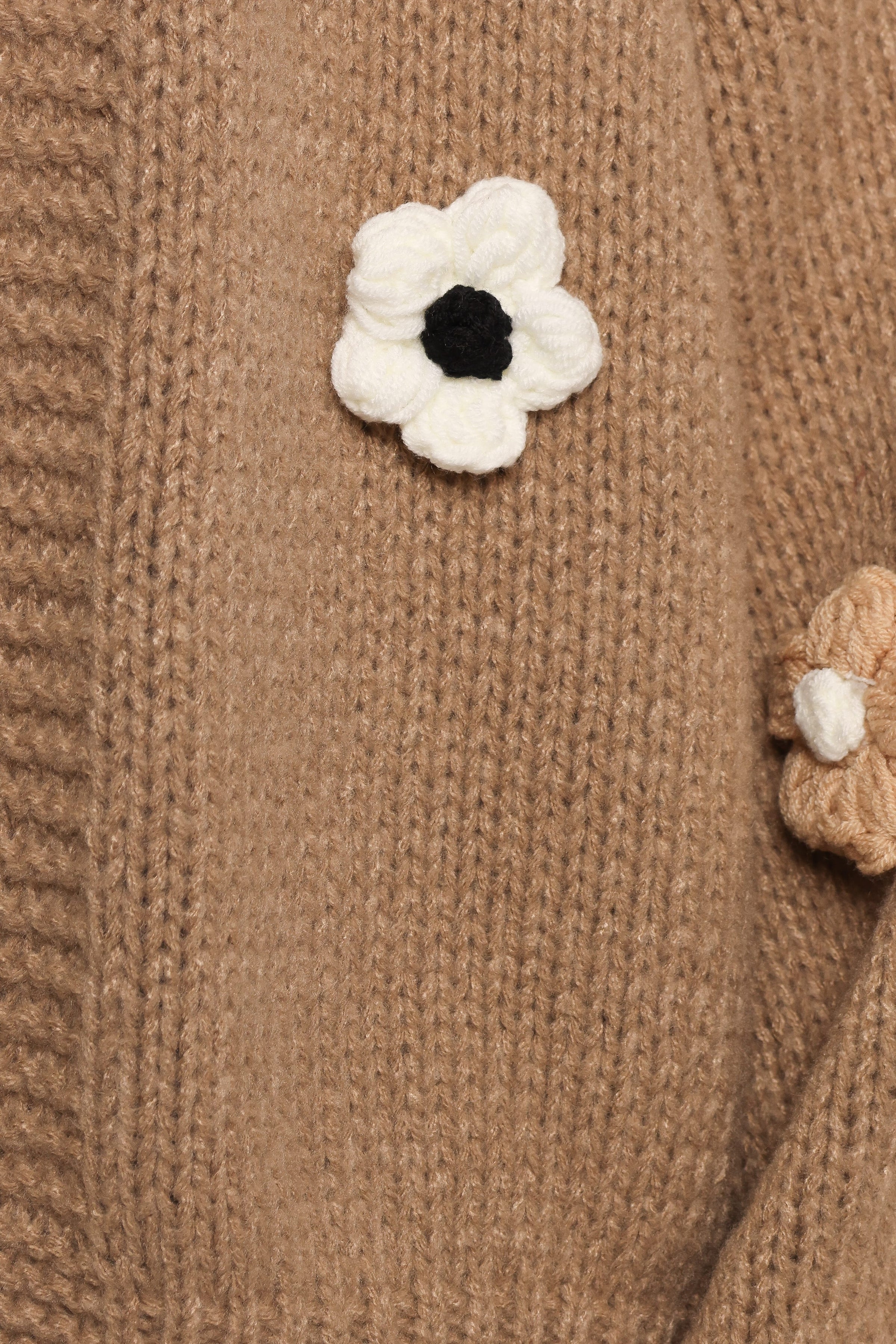 KNITWEAR Delaro Flower Cardigan - Brown