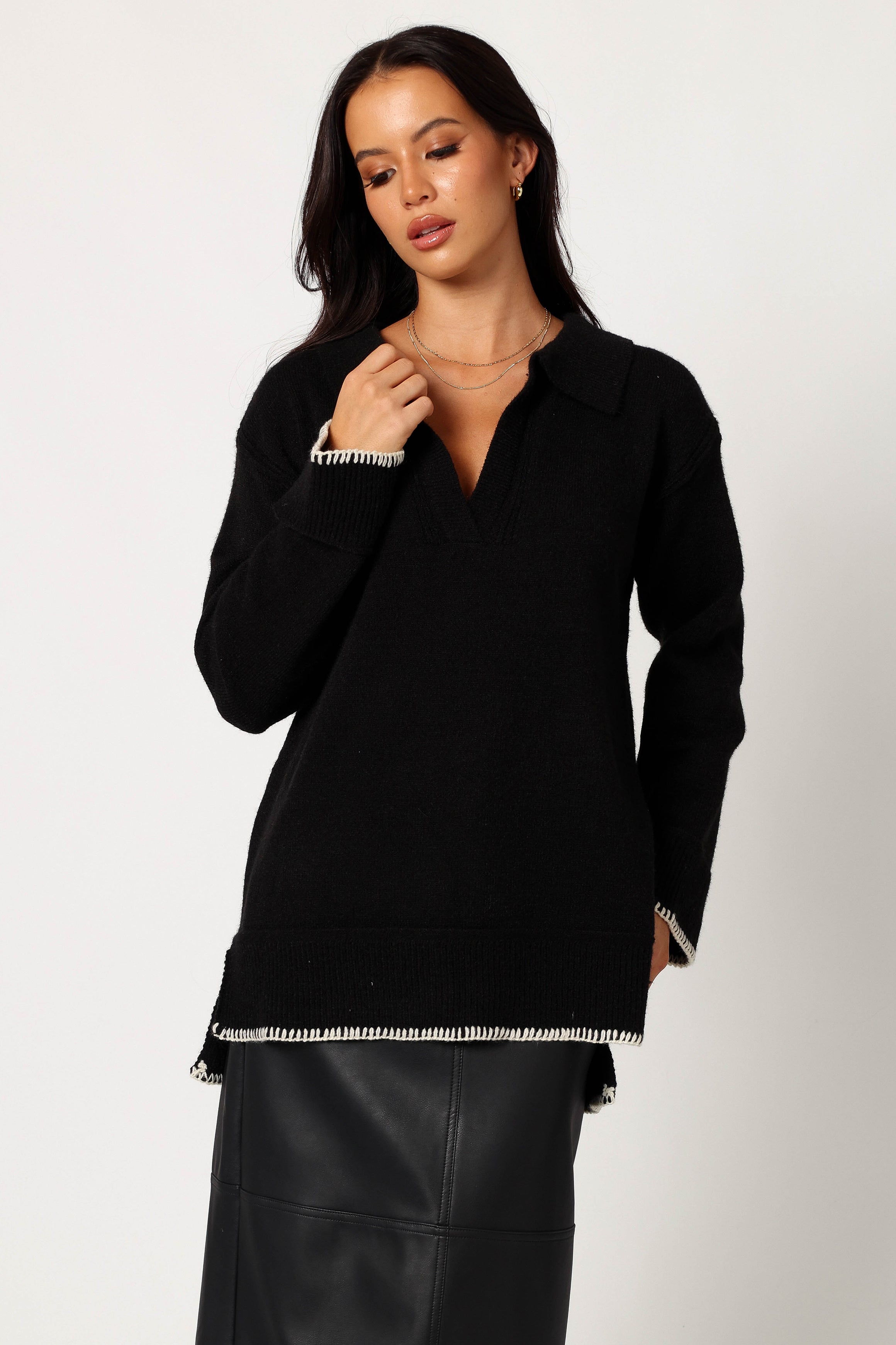 KNITWEAR @Elise Contrast Hem Knit Sweater - Black
