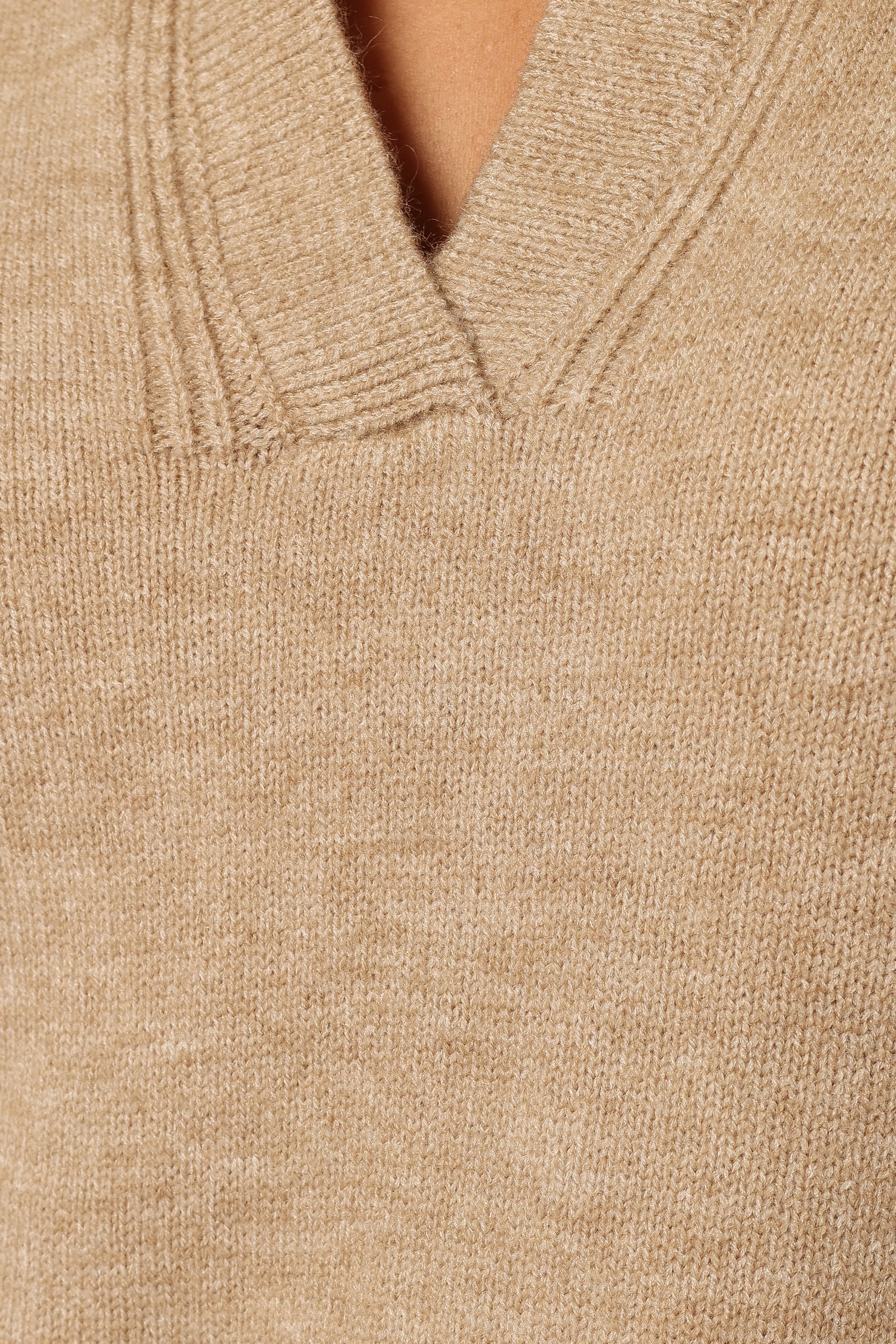 KNITWEAR @Elise Contrast Hem Knit Sweater - Taupe