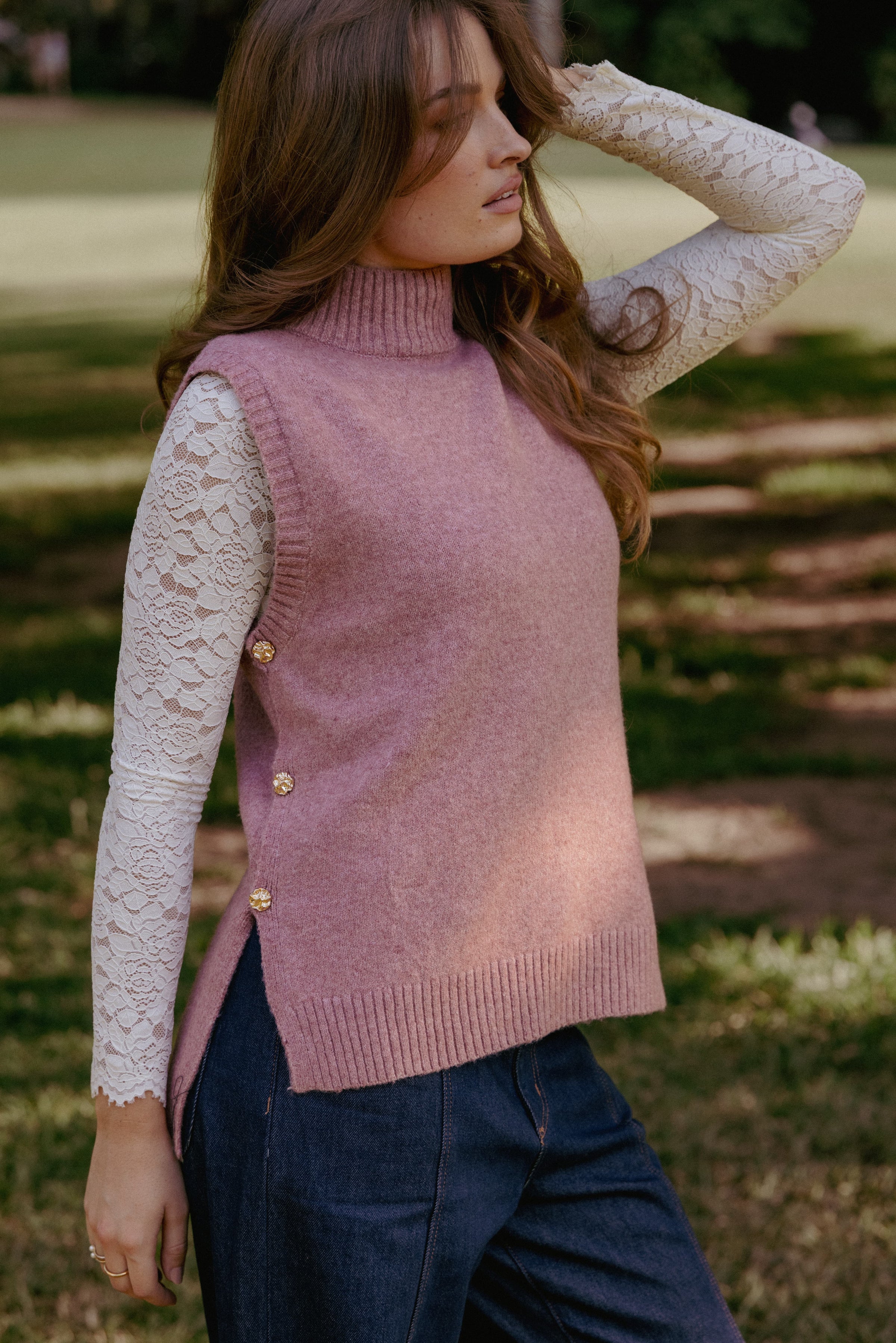 KNITWEAR Freydis Side Button Sweater Top - Rose