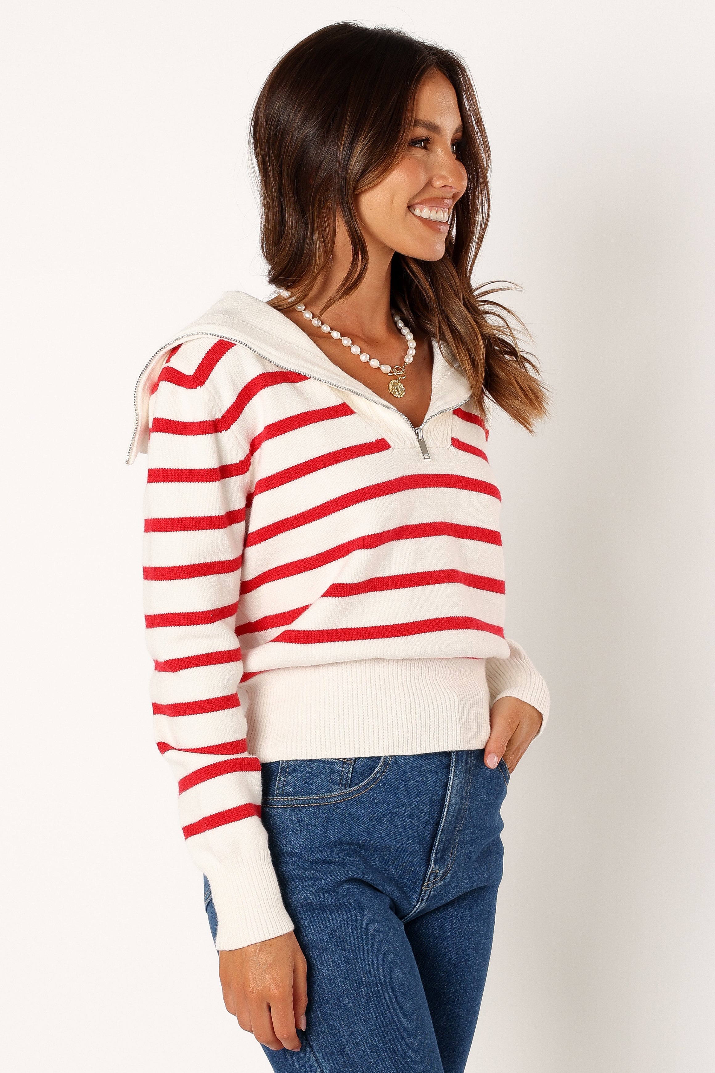KNITWEAR @Guinevere Striped Quarter Zip - White Red