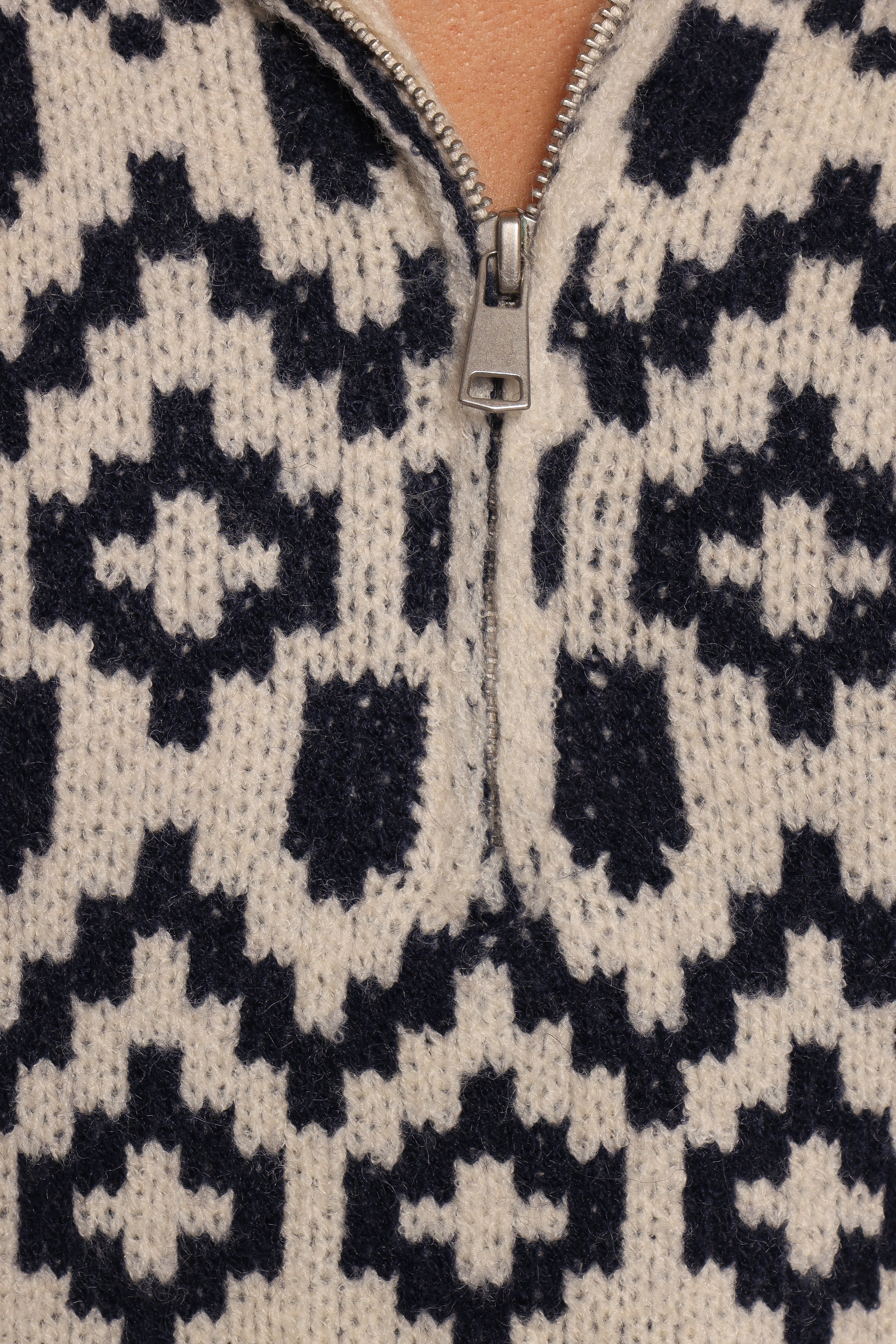 KNITWEAR Jethro Quarter Zip Fairisle Knit Sweater - Cream/Navy
