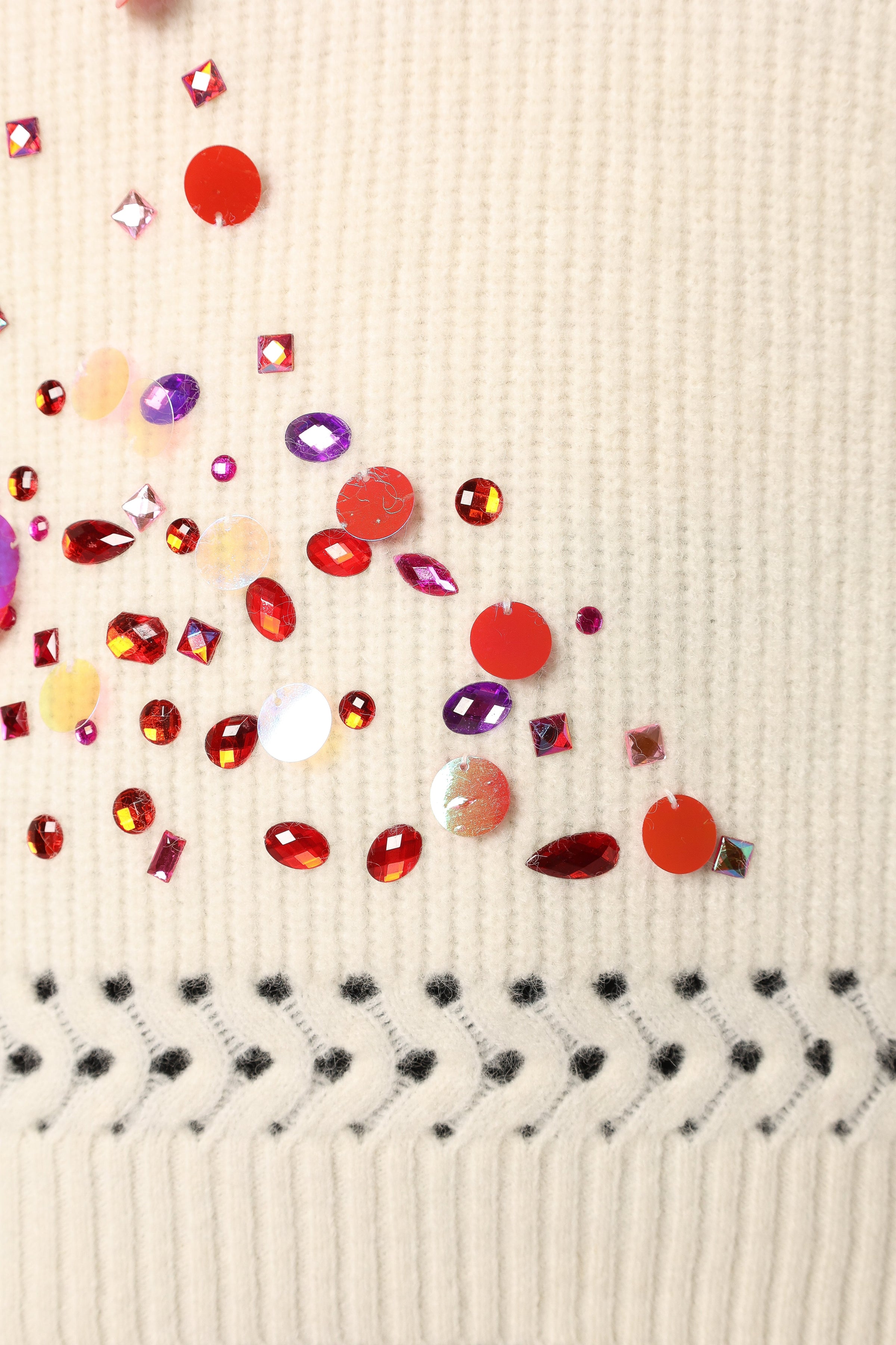 KNITWEAR @Journee Jewel Embellished V Neck Knit Sweater - Cream