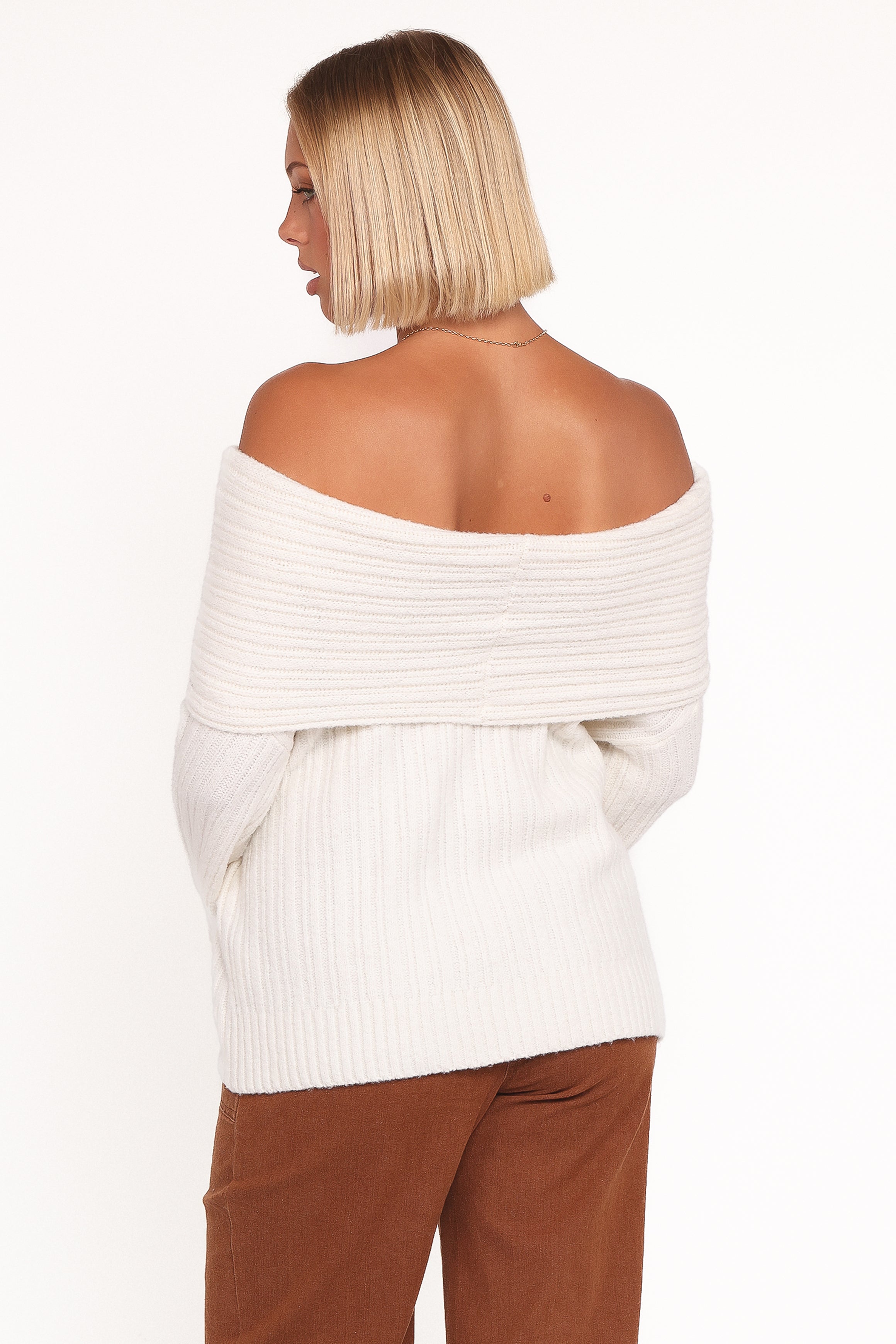 KNITWEAR Kenny Off Shoulder Knit Sweater - Cream