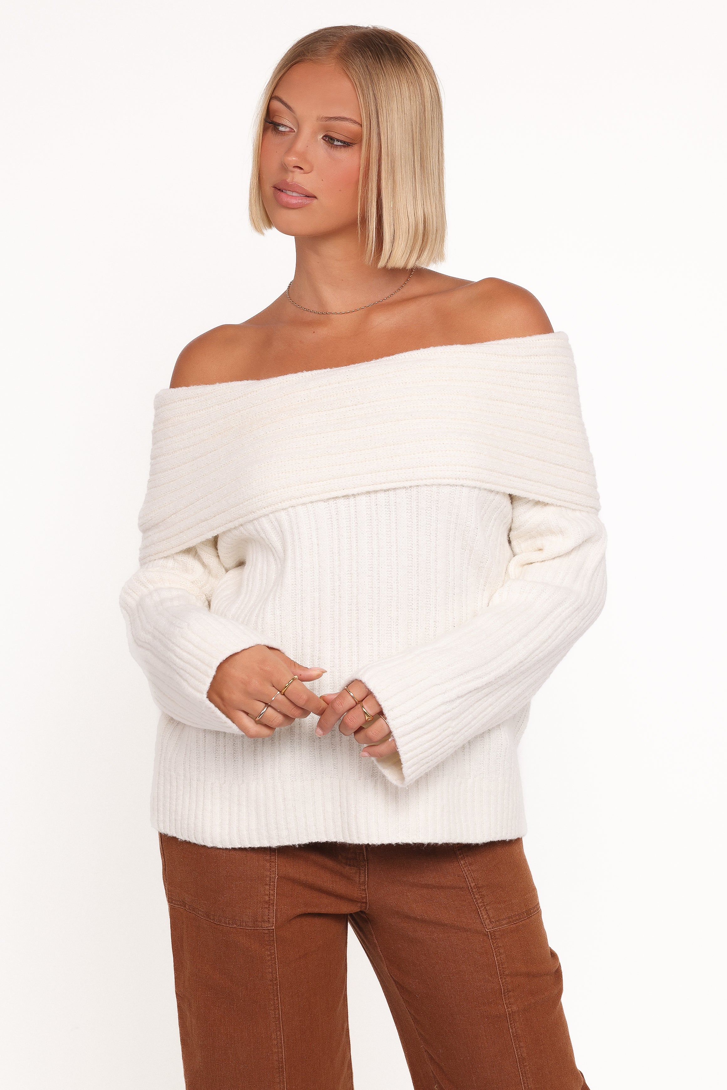 KNITWEAR Kenny Off Shoulder Knit Sweater - Cream