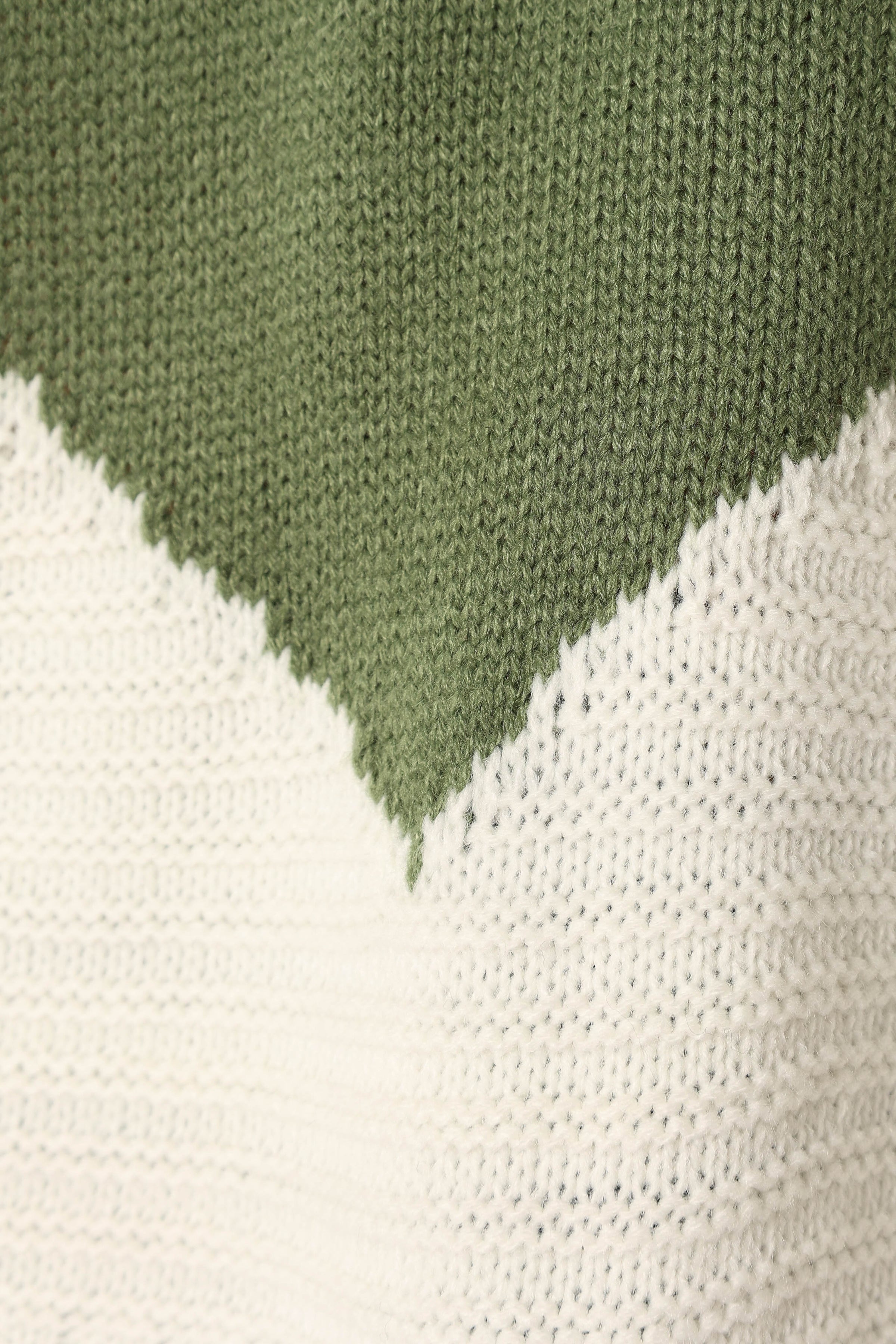 KNITWEAR @Lauryn Knit Sweater - Ivory/Olive