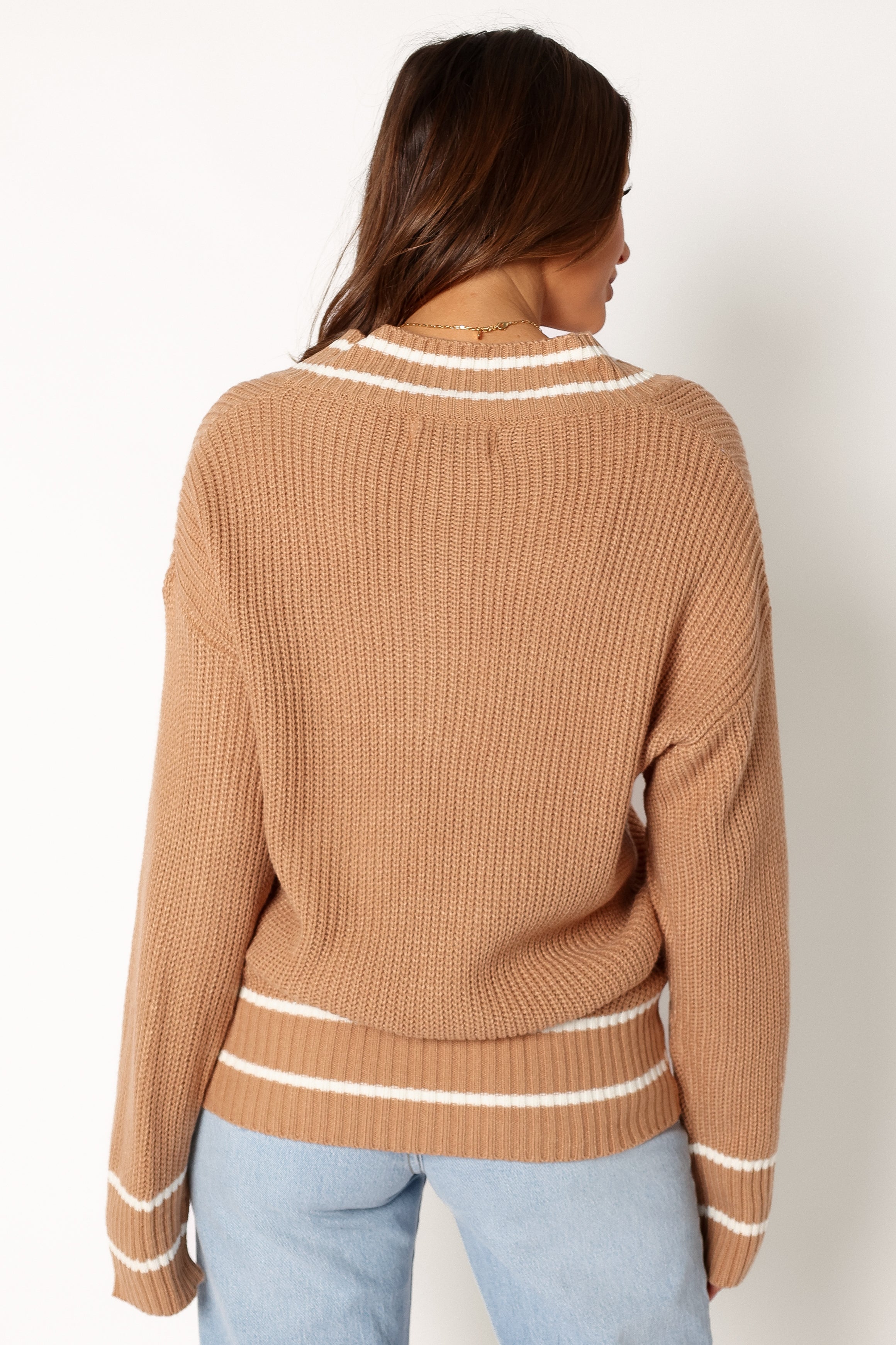 KNITWEAR @Leanna Vneck Knit Sweater - Taupe