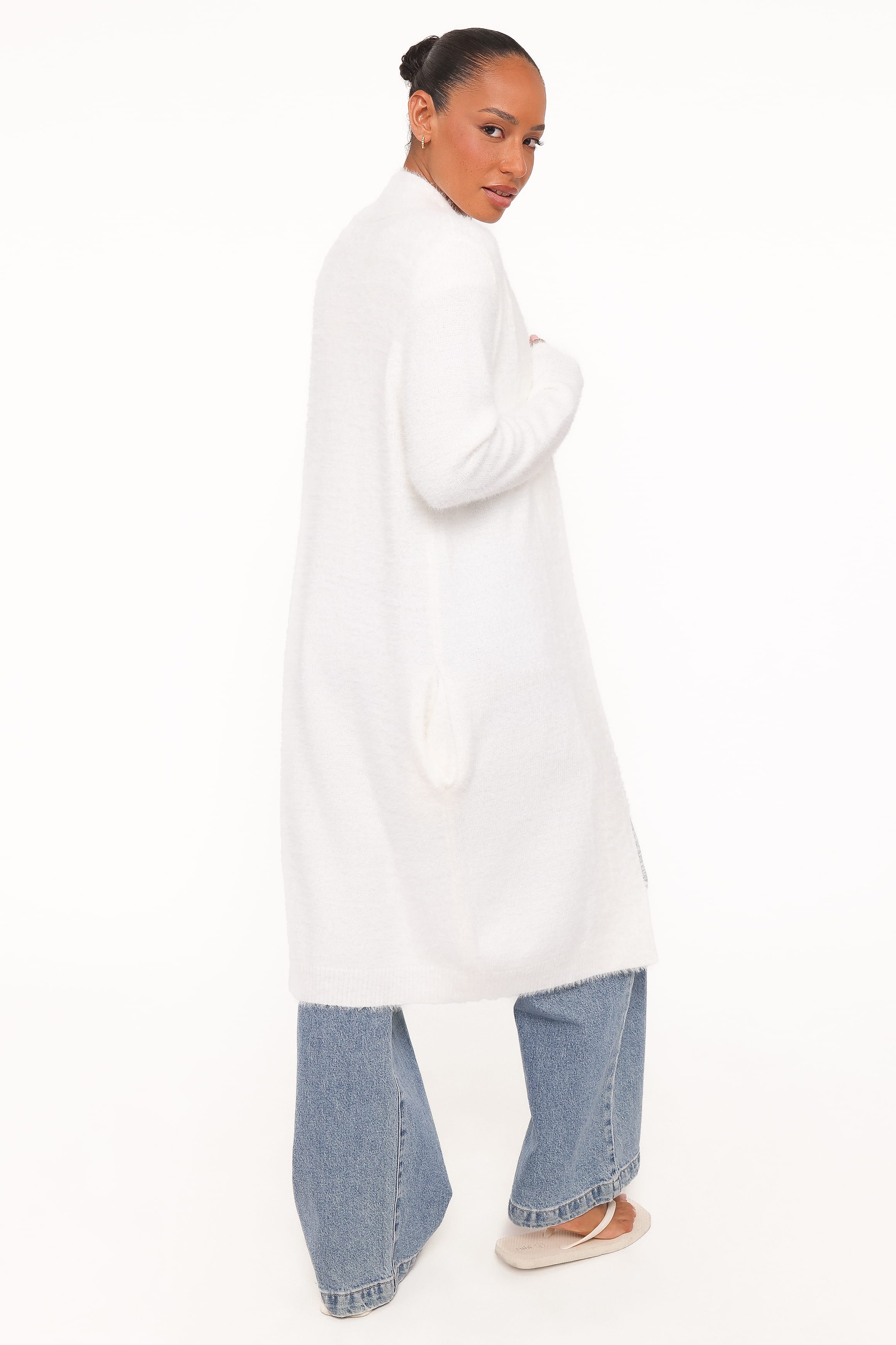 KNITWEAR Louella Fluffy Open Cardigan - White