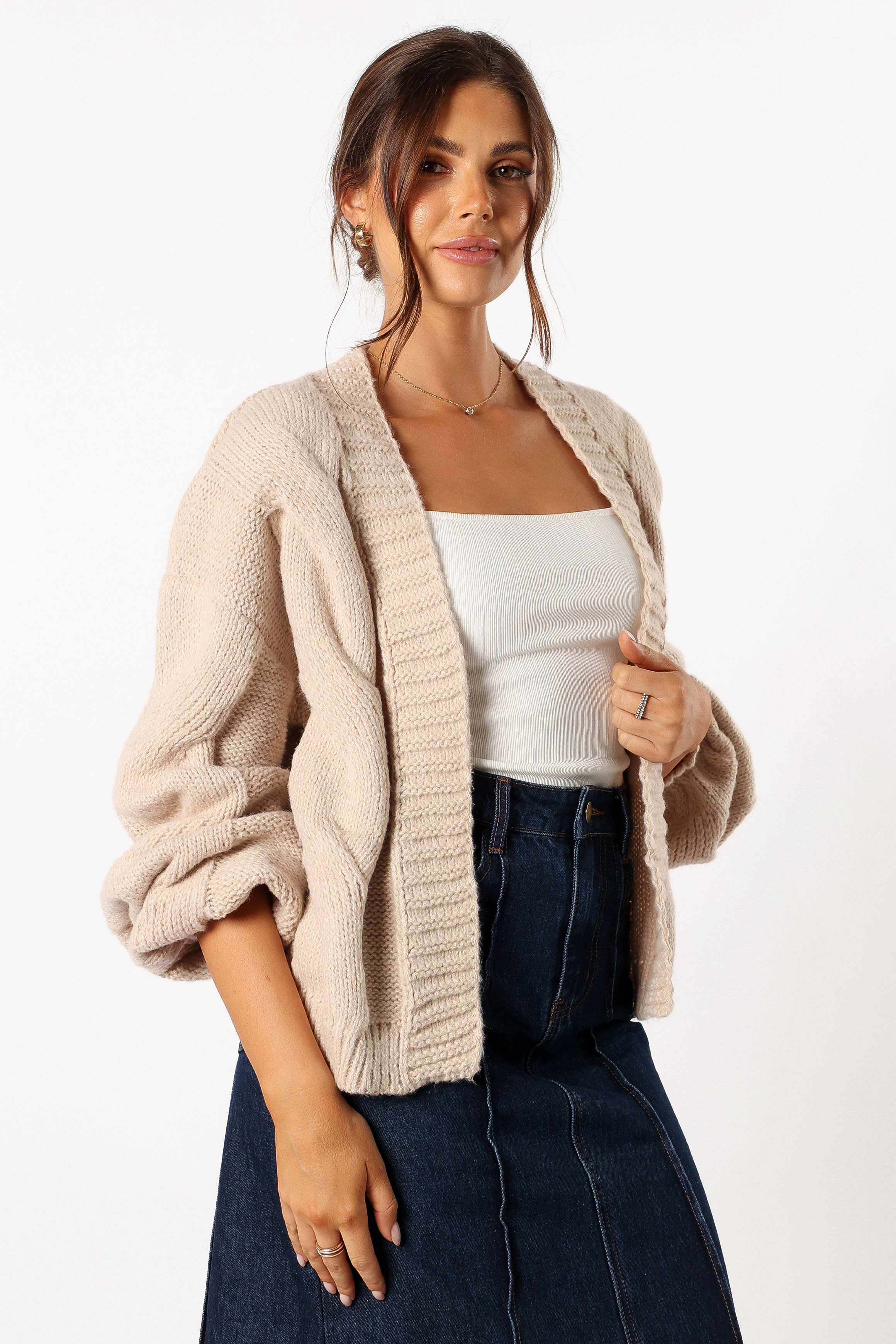 KNITWEAR @Oaklee Large Knit Back Cardigan - Tan