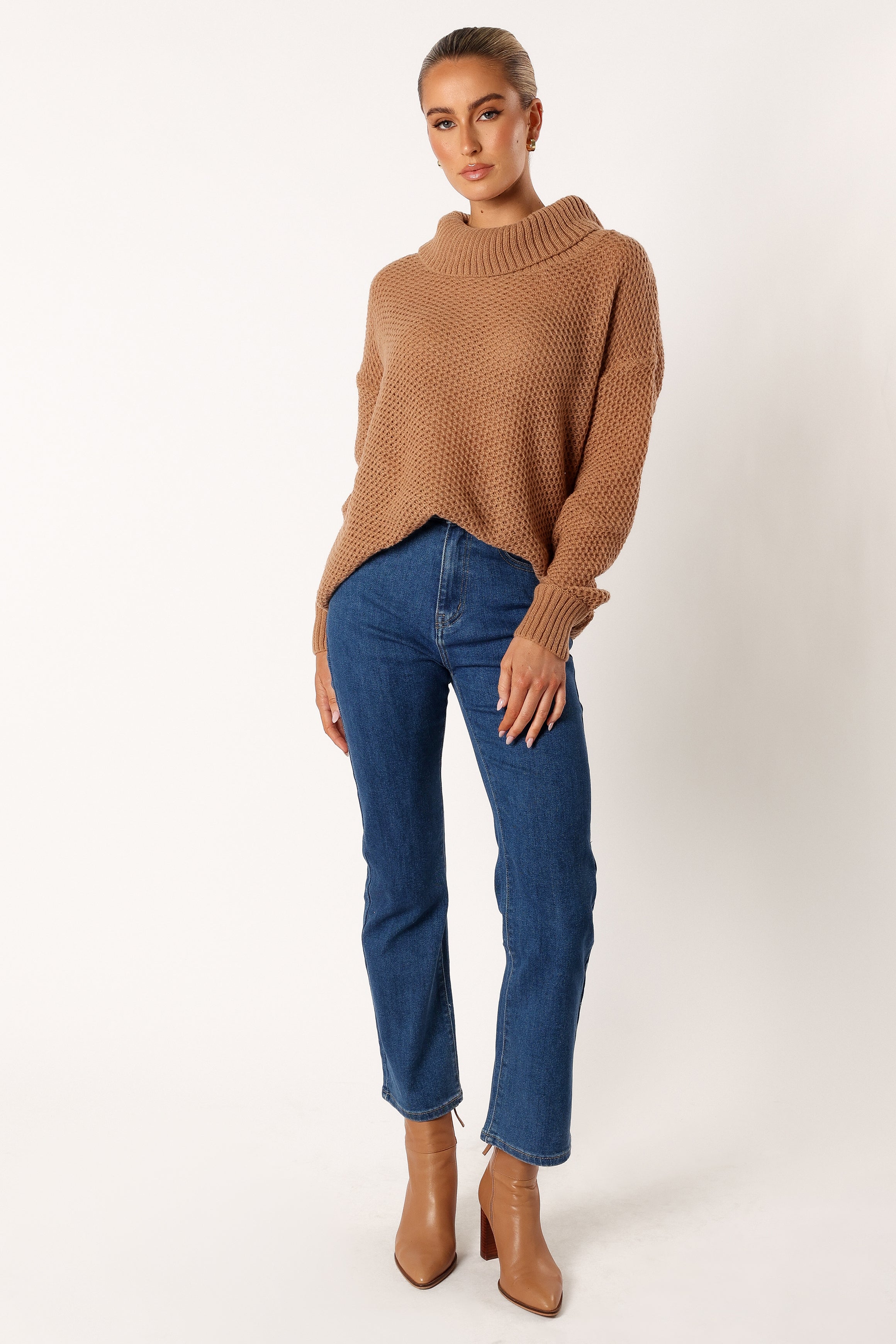 KNITWEAR @Rayne Turtleneck Knit Sweater - Beige