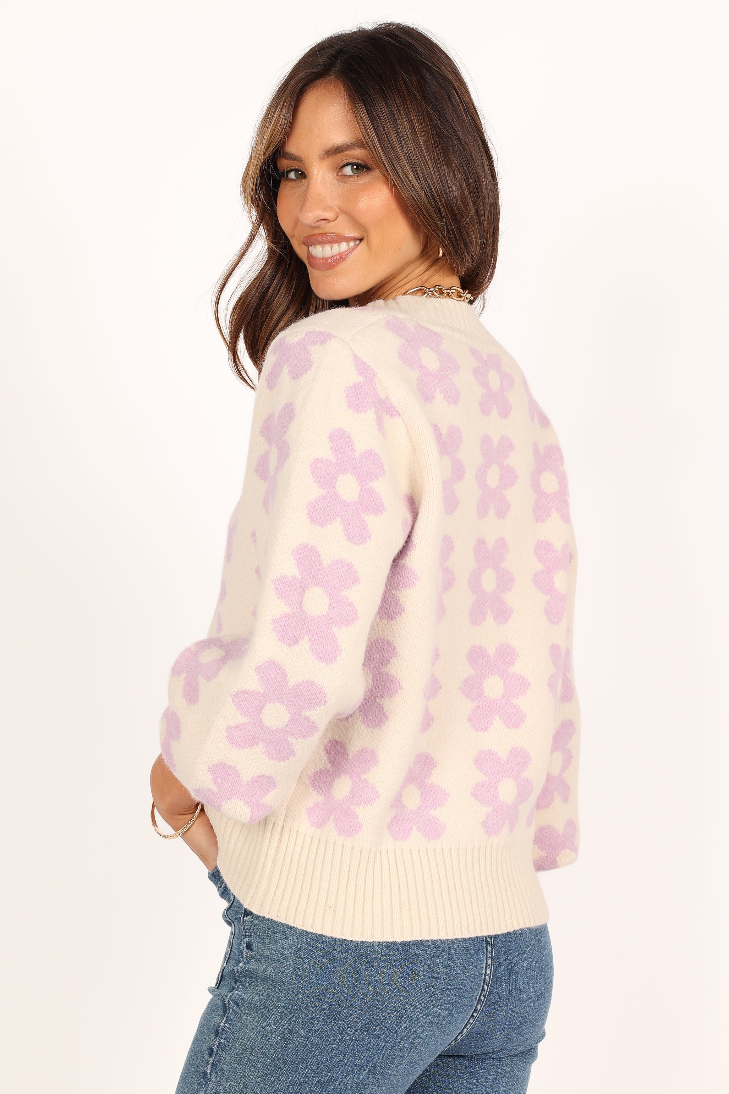 KNITWEAR Remi Vneck Flower Knit Sweater - Lilac